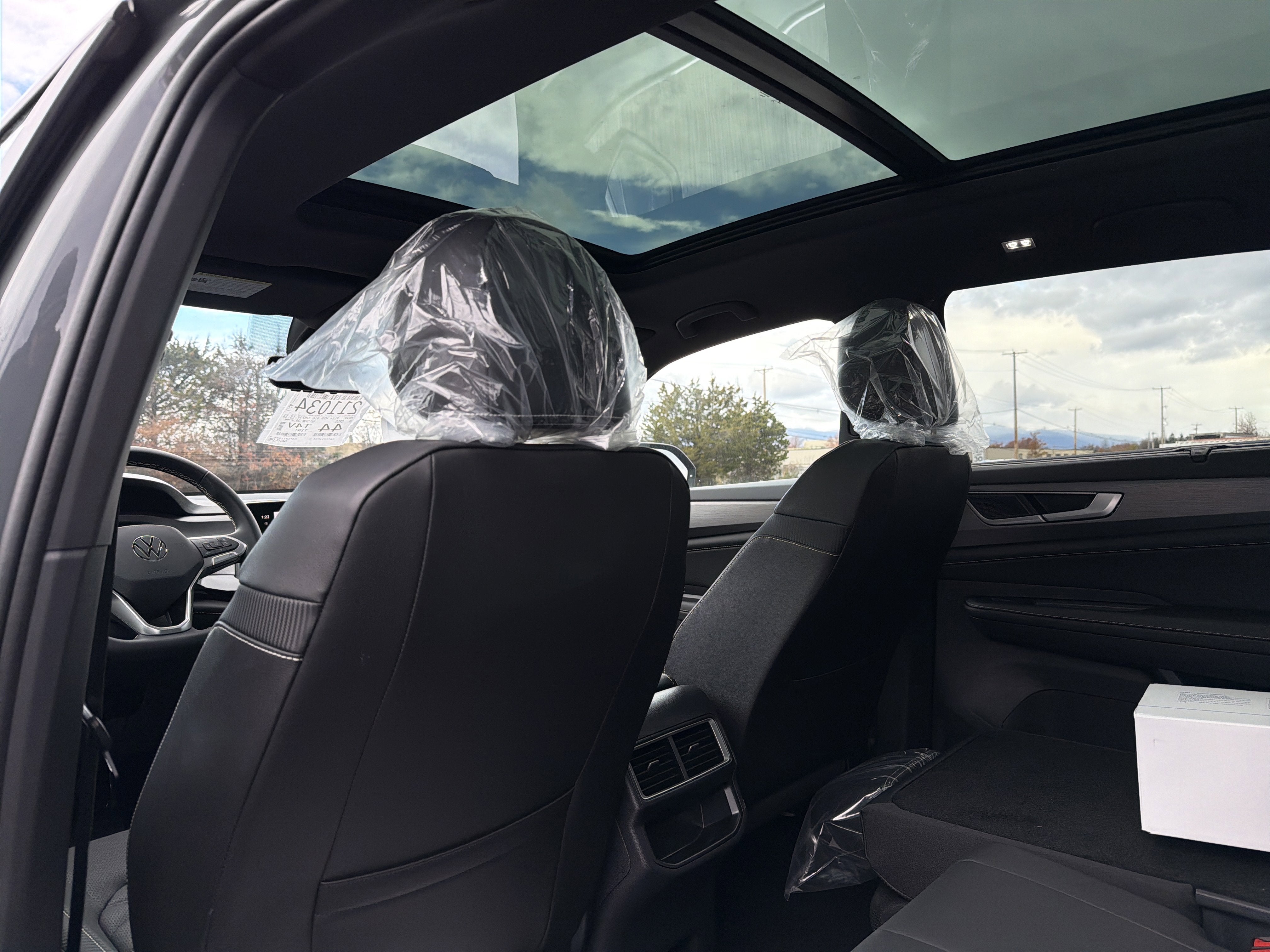 2026 Volkswagen Atlas Cross Sport 2.0T SE W/TECHNOLOGY