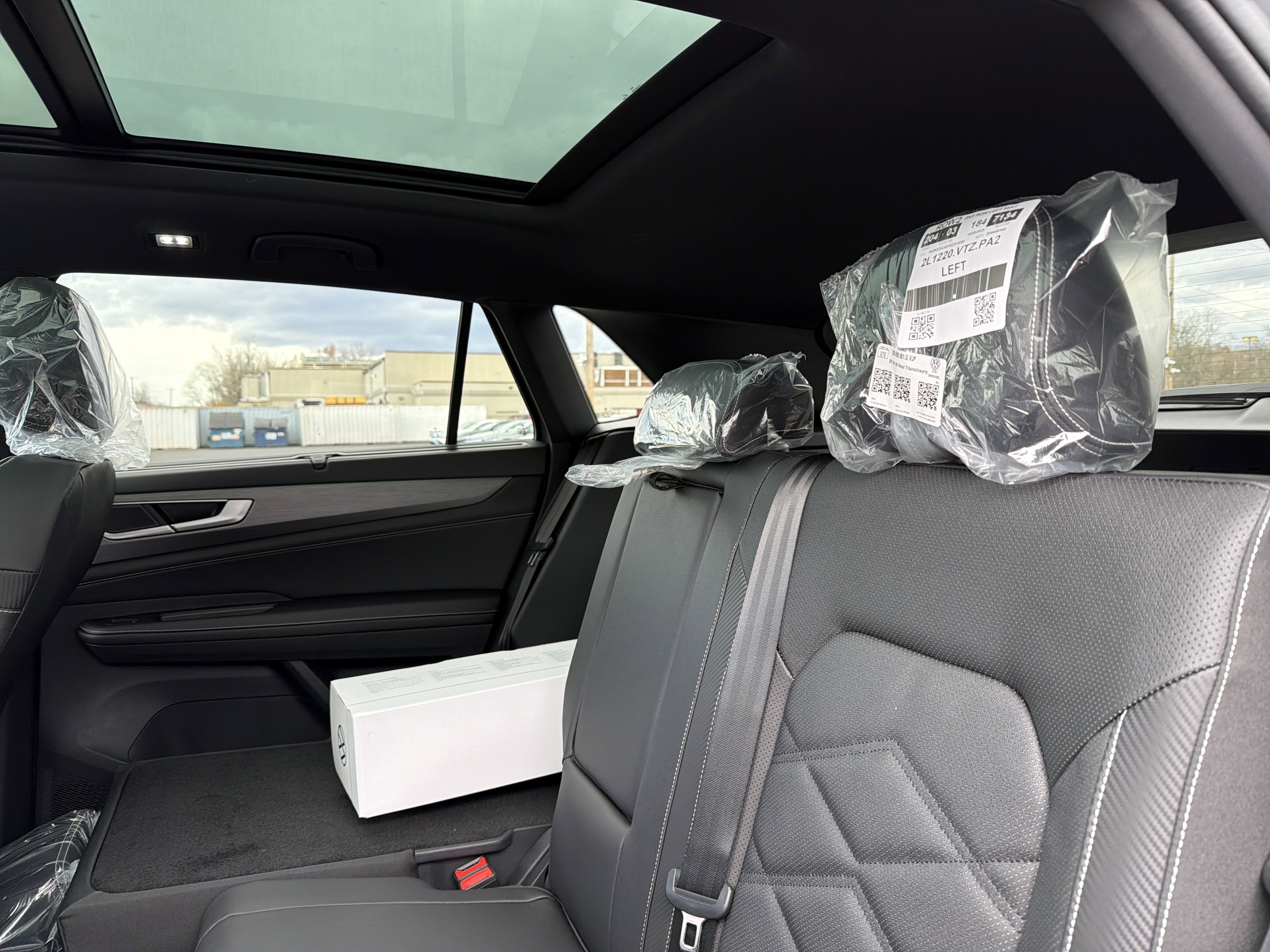 2026 Volkswagen Atlas Cross Sport 2.0T SE W/TECHNOLOGY