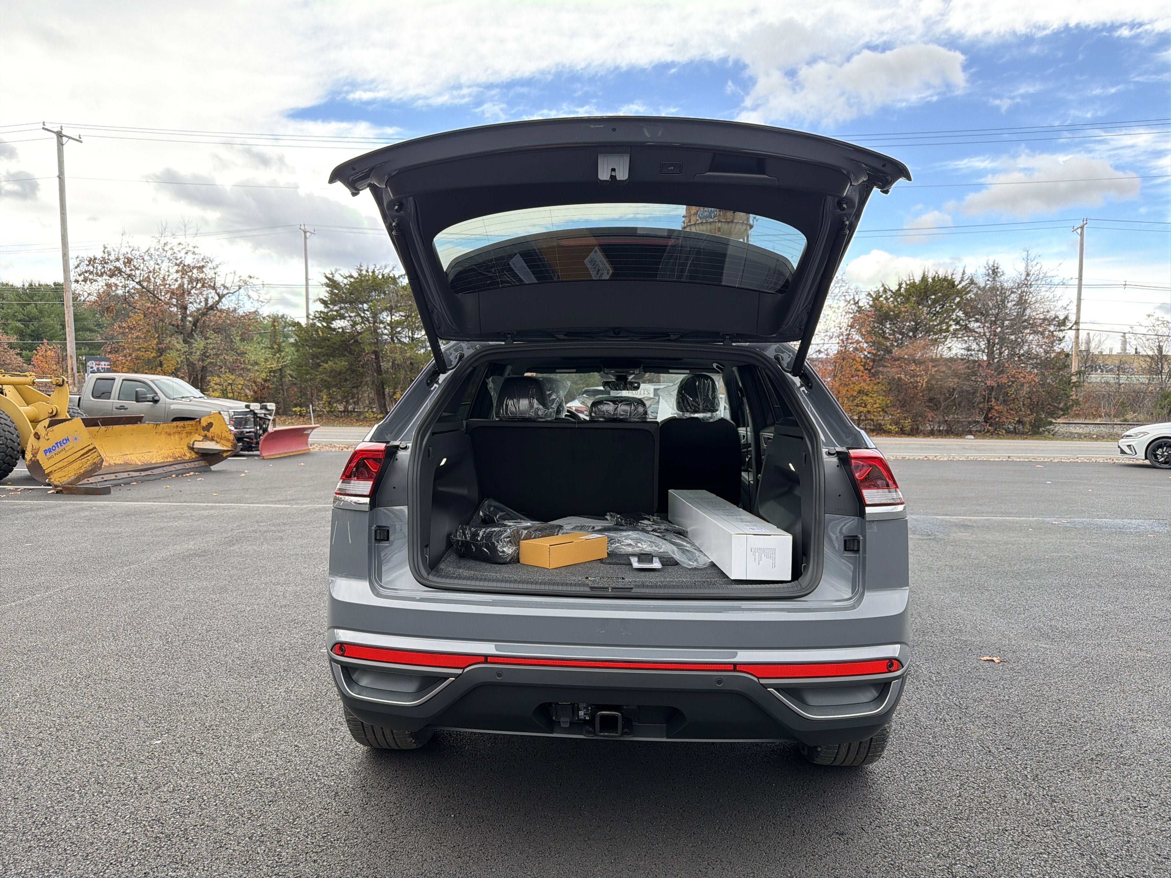 2026 Volkswagen Atlas Cross Sport 2.0T SE W/TECHNOLOGY