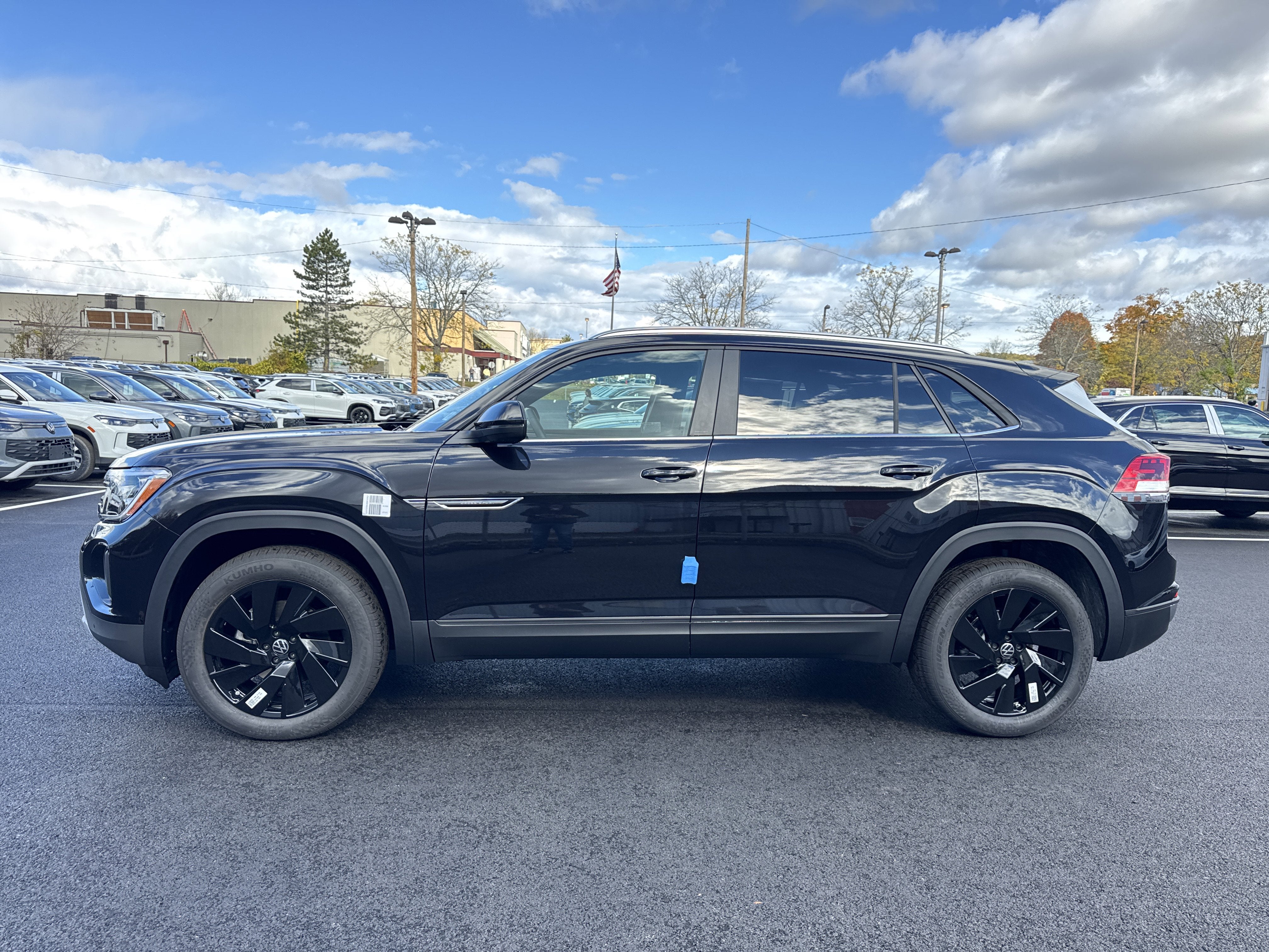 2026 Volkswagen Atlas Cross Sport 2.0T SE W/TECHNOLOGY