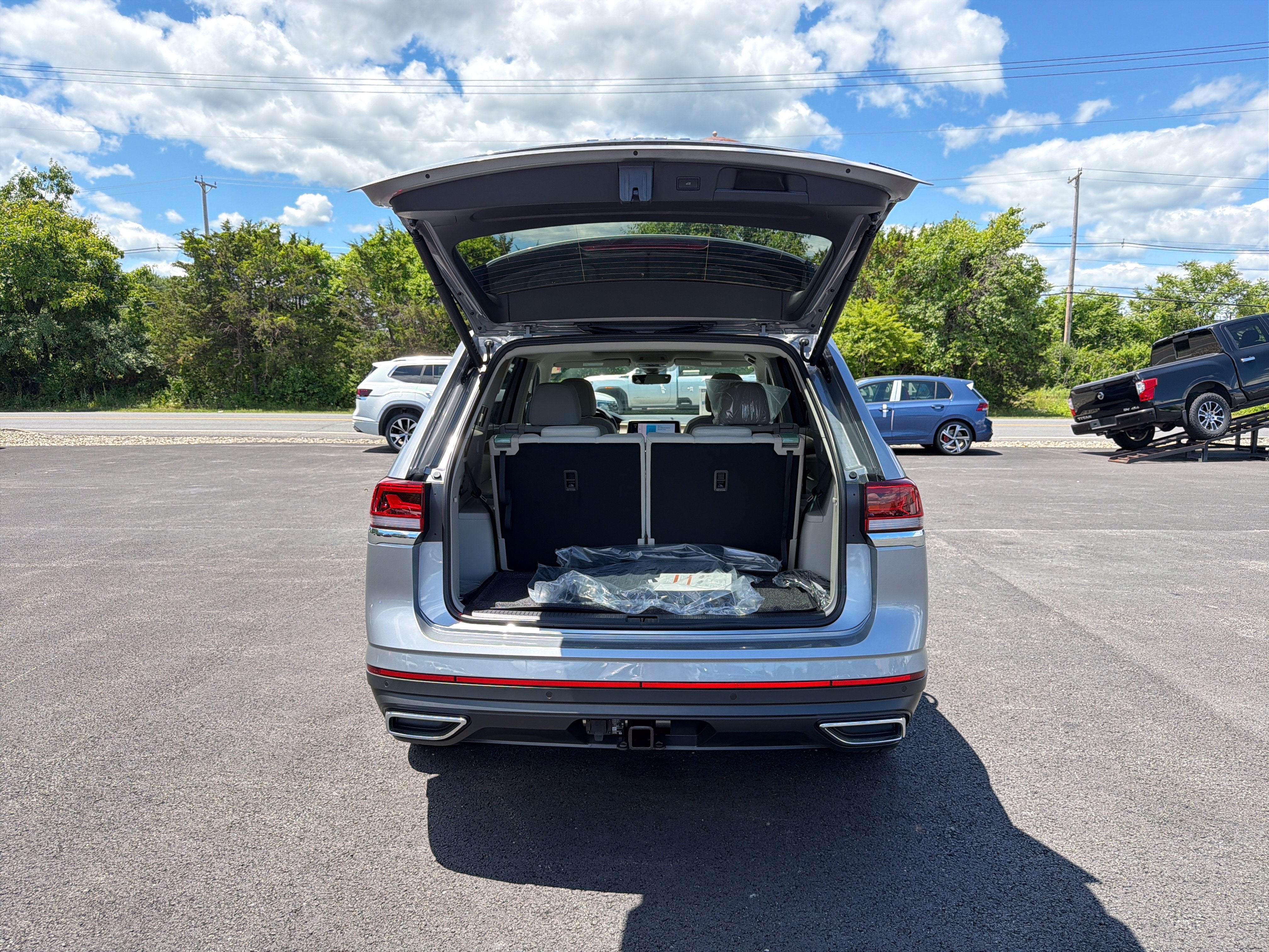 2026 Volkswagen Atlas 2.0T SE W/TECHNOLOGY