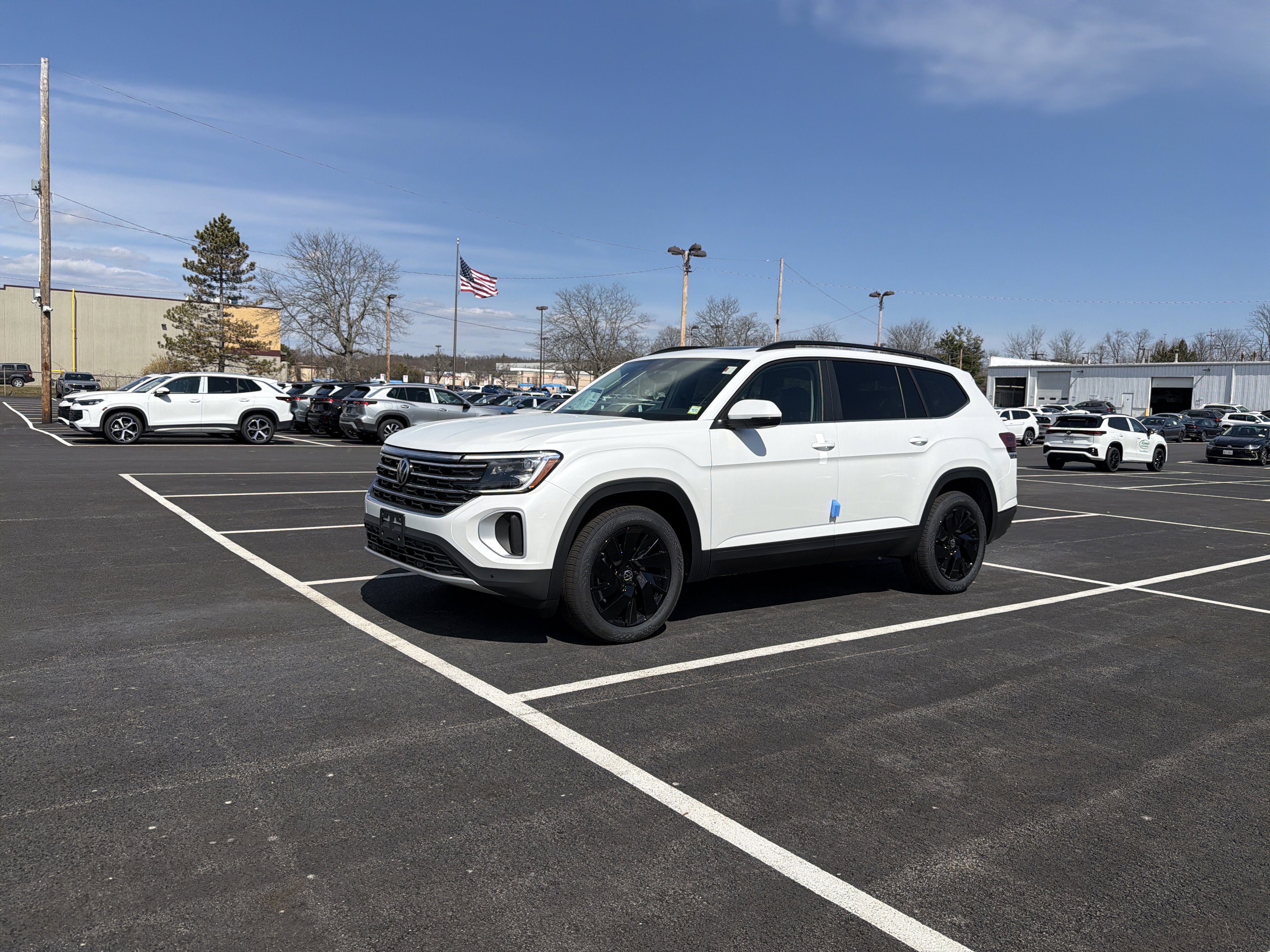 2026 Volkswagen Atlas 2.0T SE w/Technology