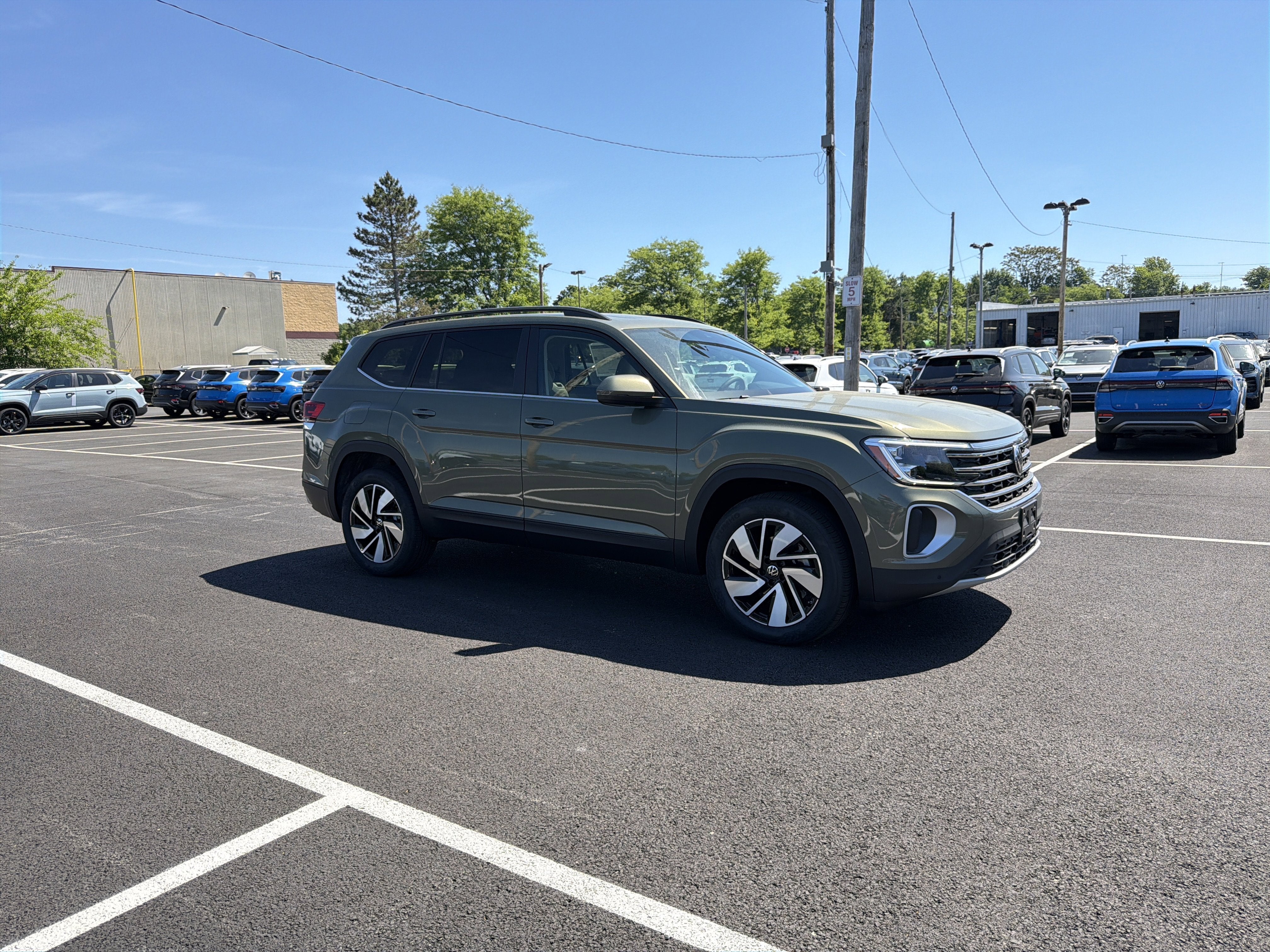 2026 Volkswagen Atlas 2.0T SE W/TECHNOLOGY