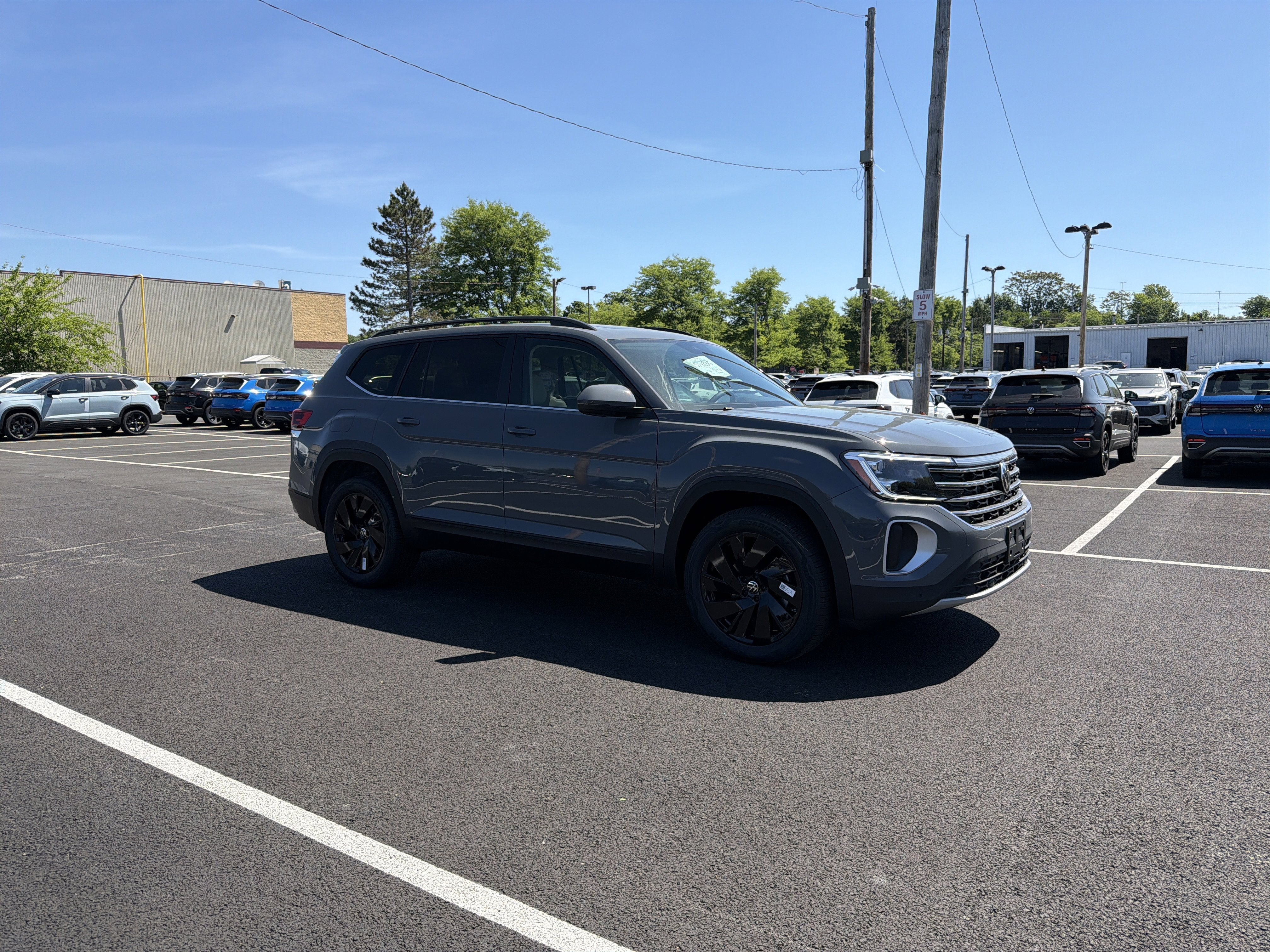 2026 Volkswagen Atlas 2.0T SE W/TECHNOLOGY