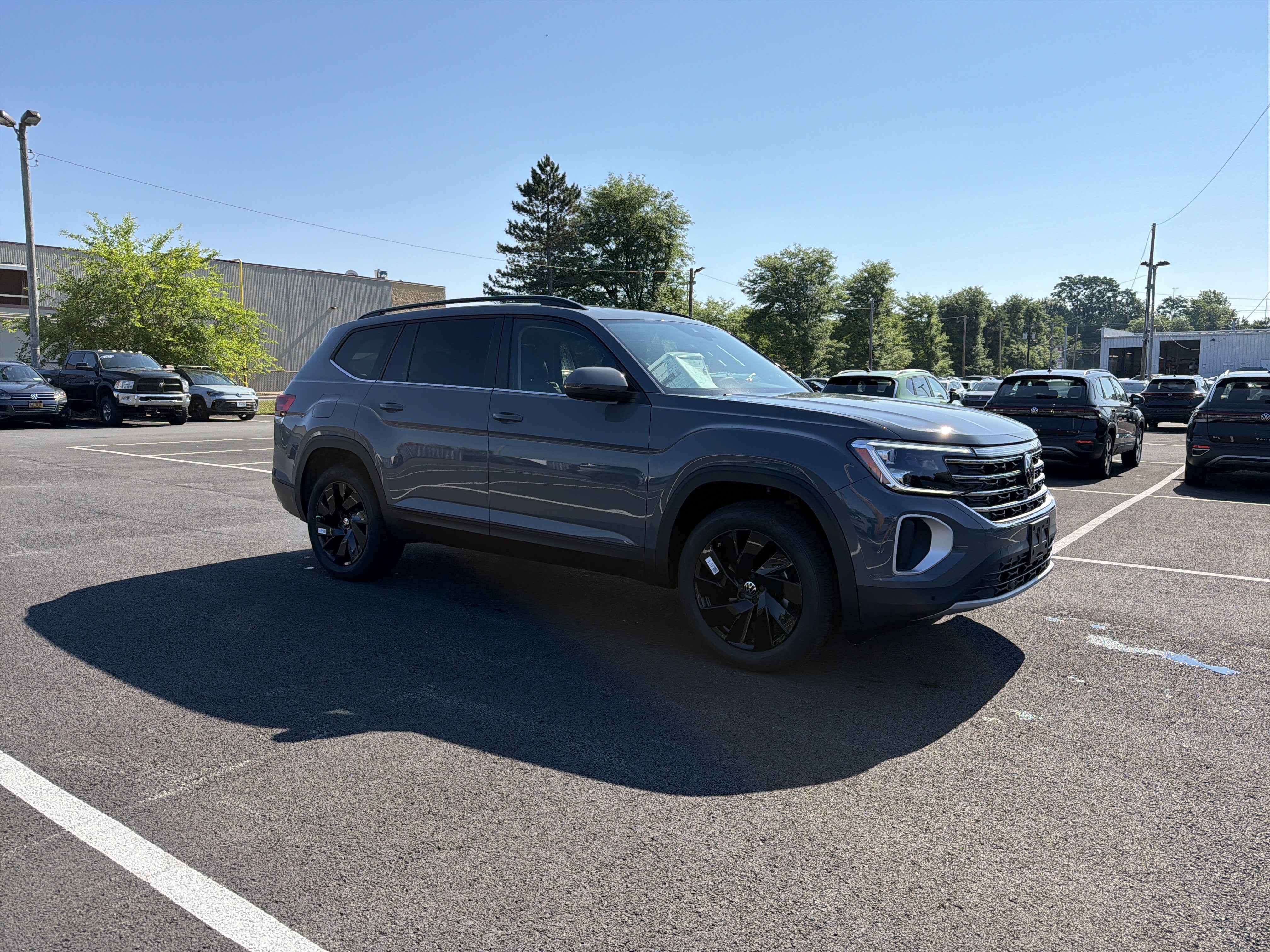 2026 Volkswagen Atlas 2.0T SE W/TECHNOLOGY