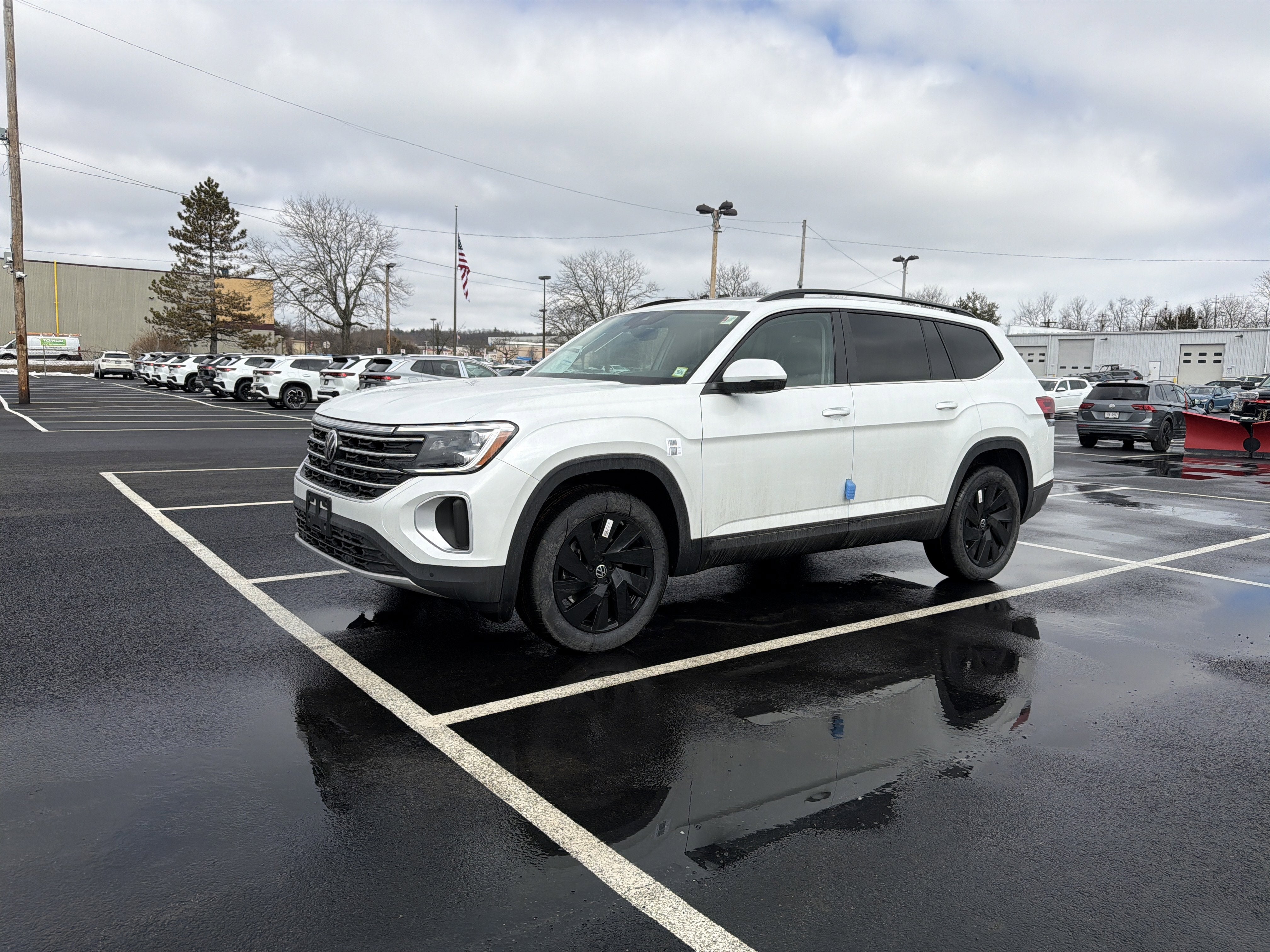 2026 Volkswagen Atlas 2.0T SE W/TECHNOLOGY