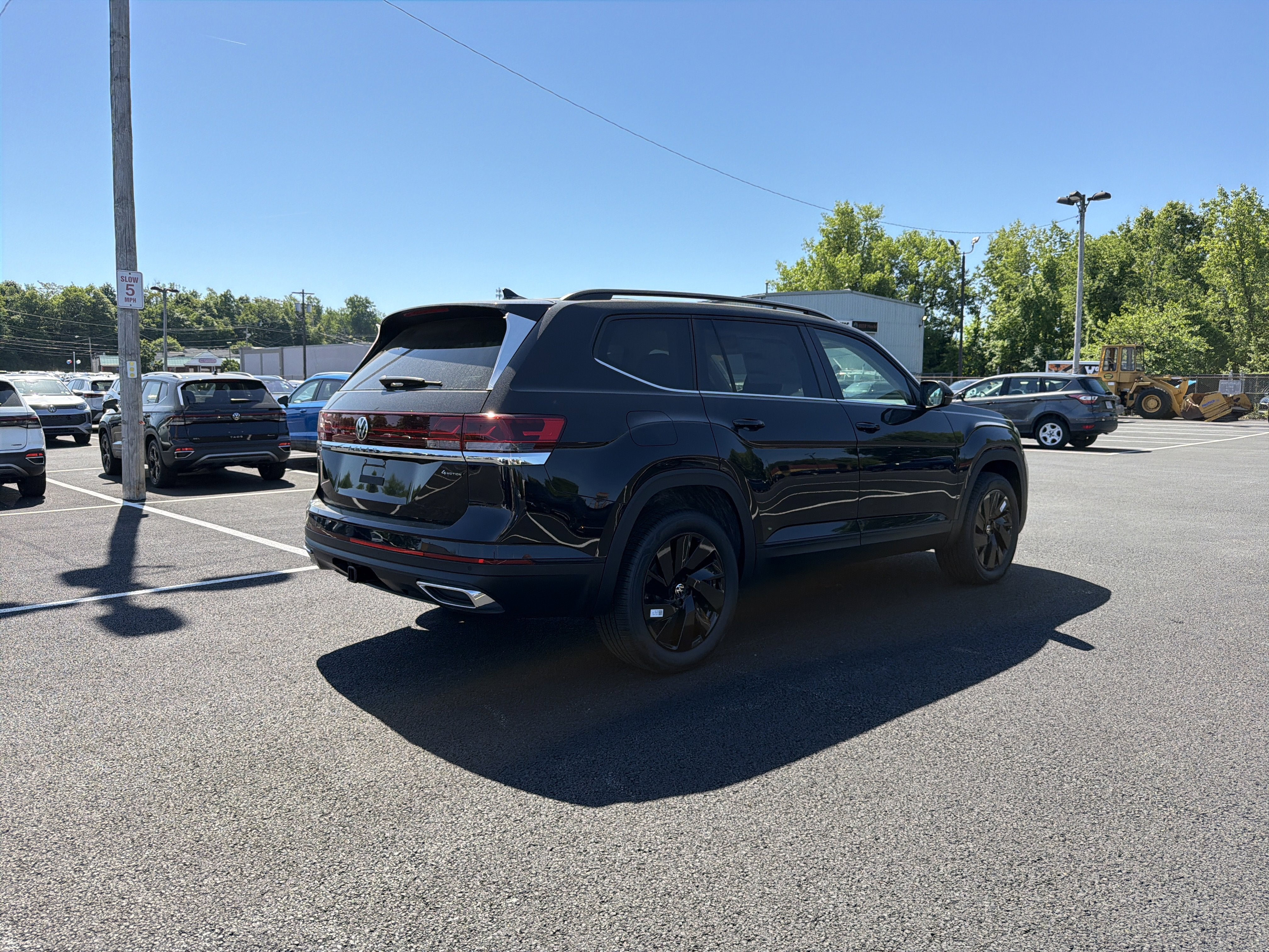 2026 Volkswagen Atlas 2.0T SE W/TECHNOLOGY