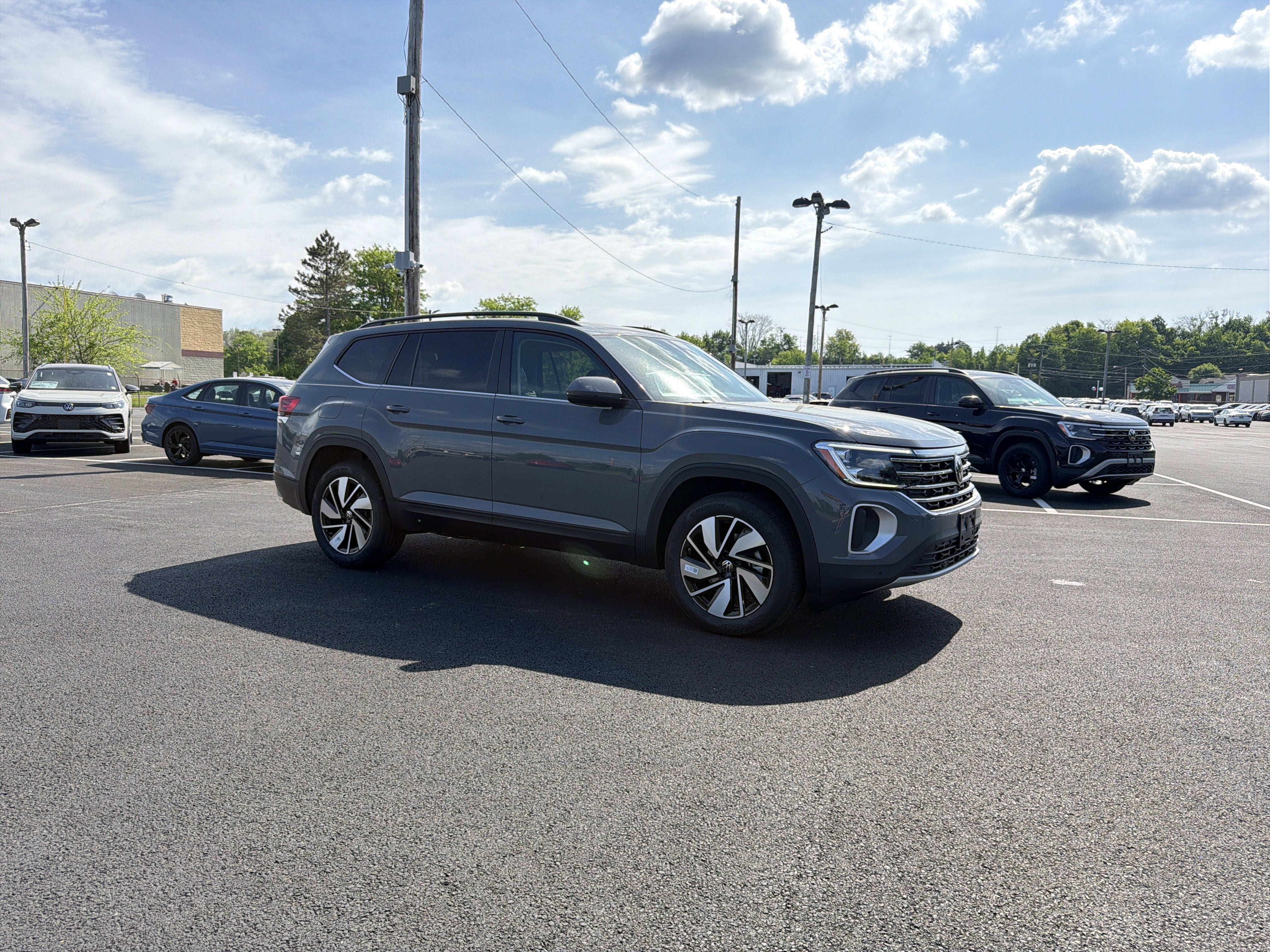 2026 Volkswagen Atlas SE W/ Tech AWD