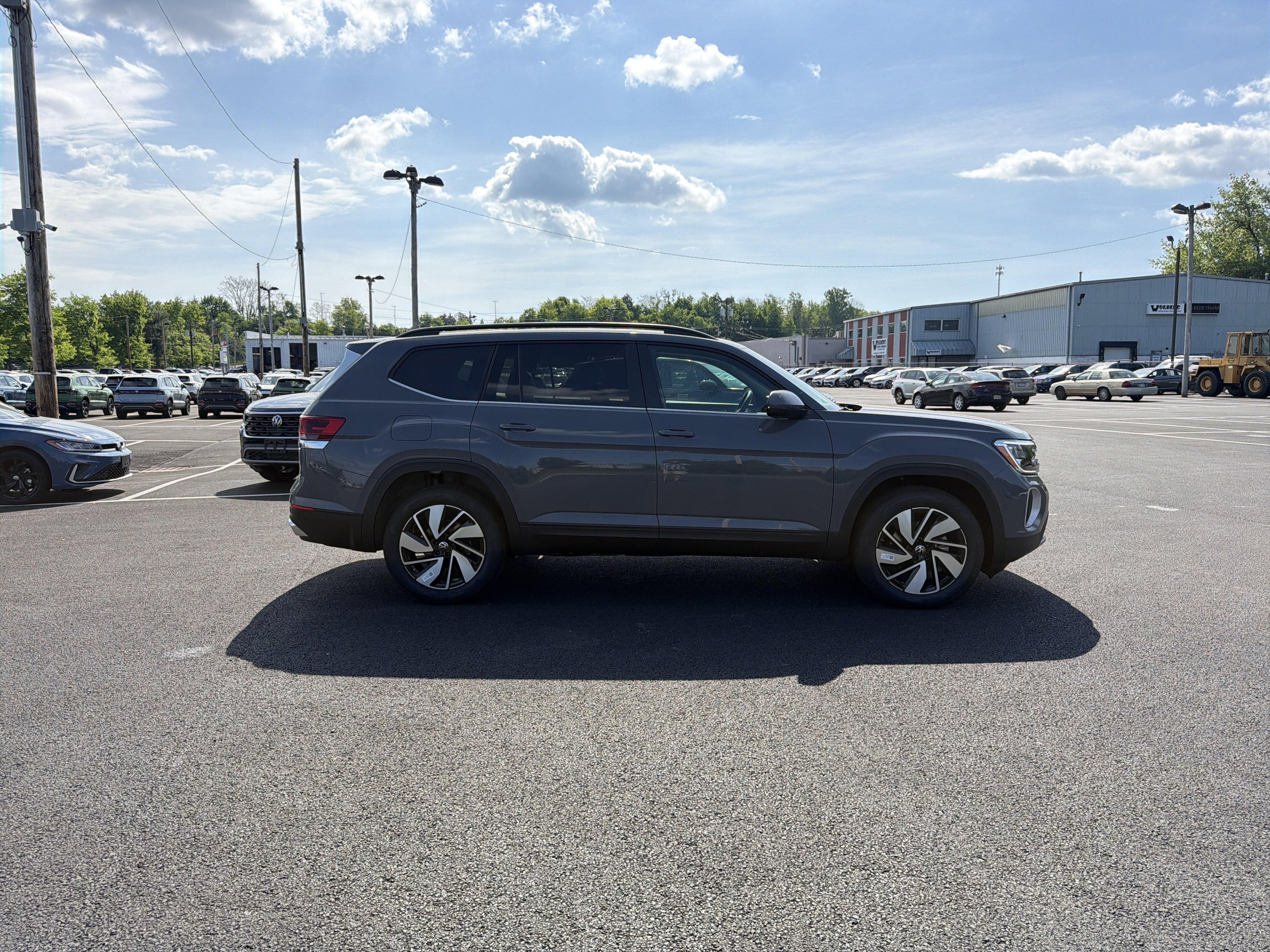 2026 Volkswagen Atlas SE W/ Tech AWD