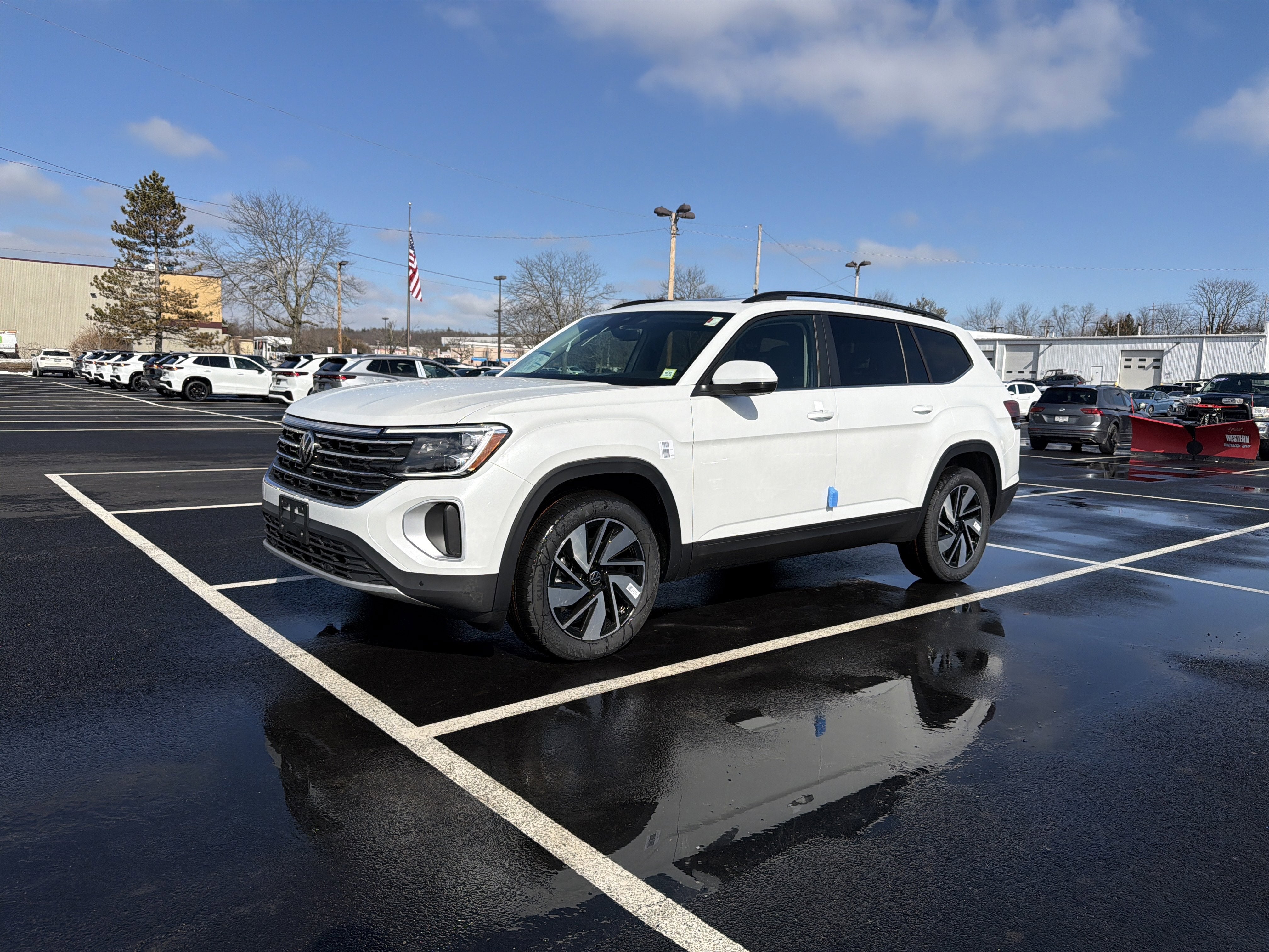 2026 Volkswagen Atlas 2.0T SE W/TECHNOLOGY