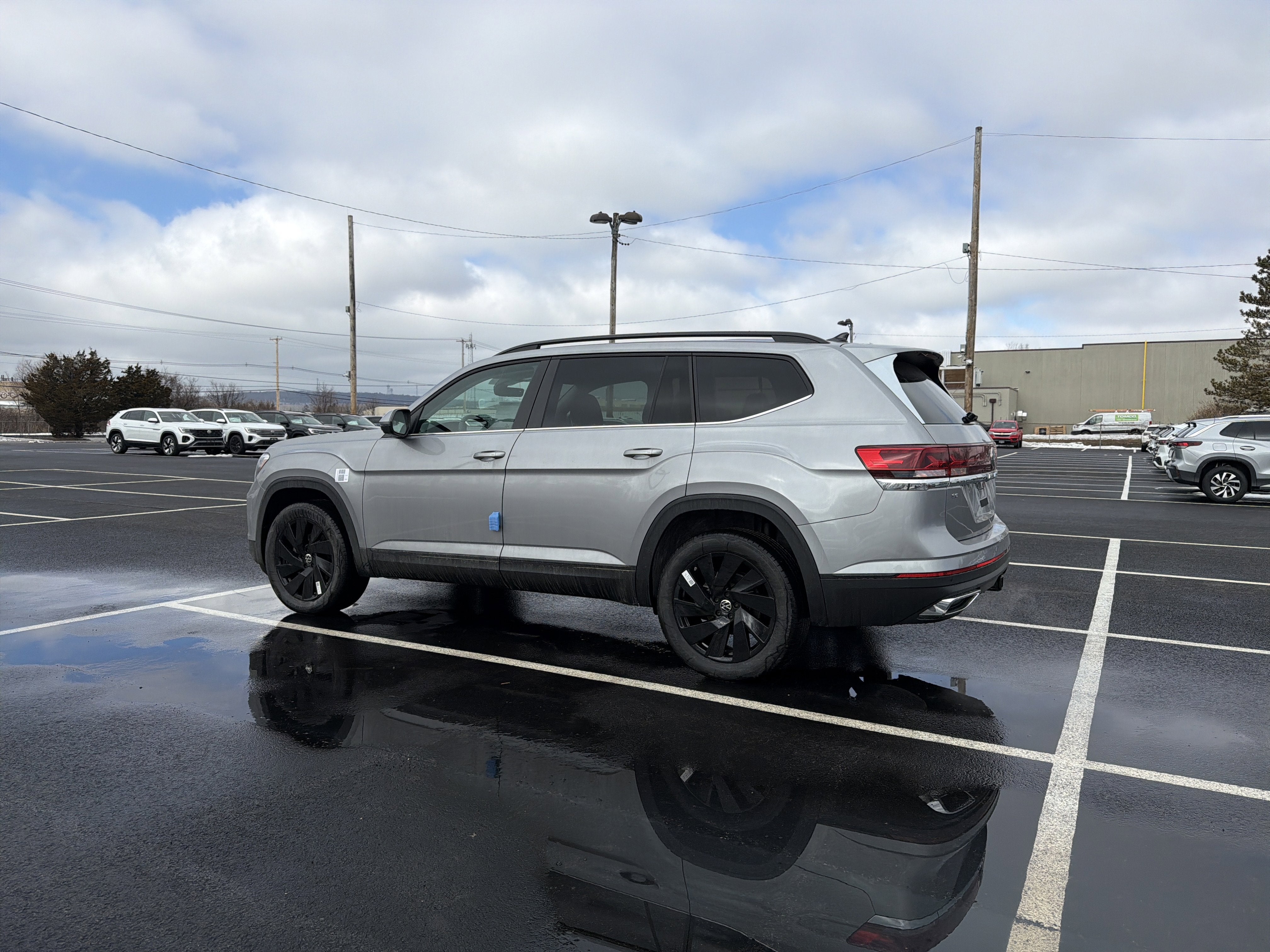 2026 Volkswagen Atlas 2.0T SE W/TECHNOLOGY