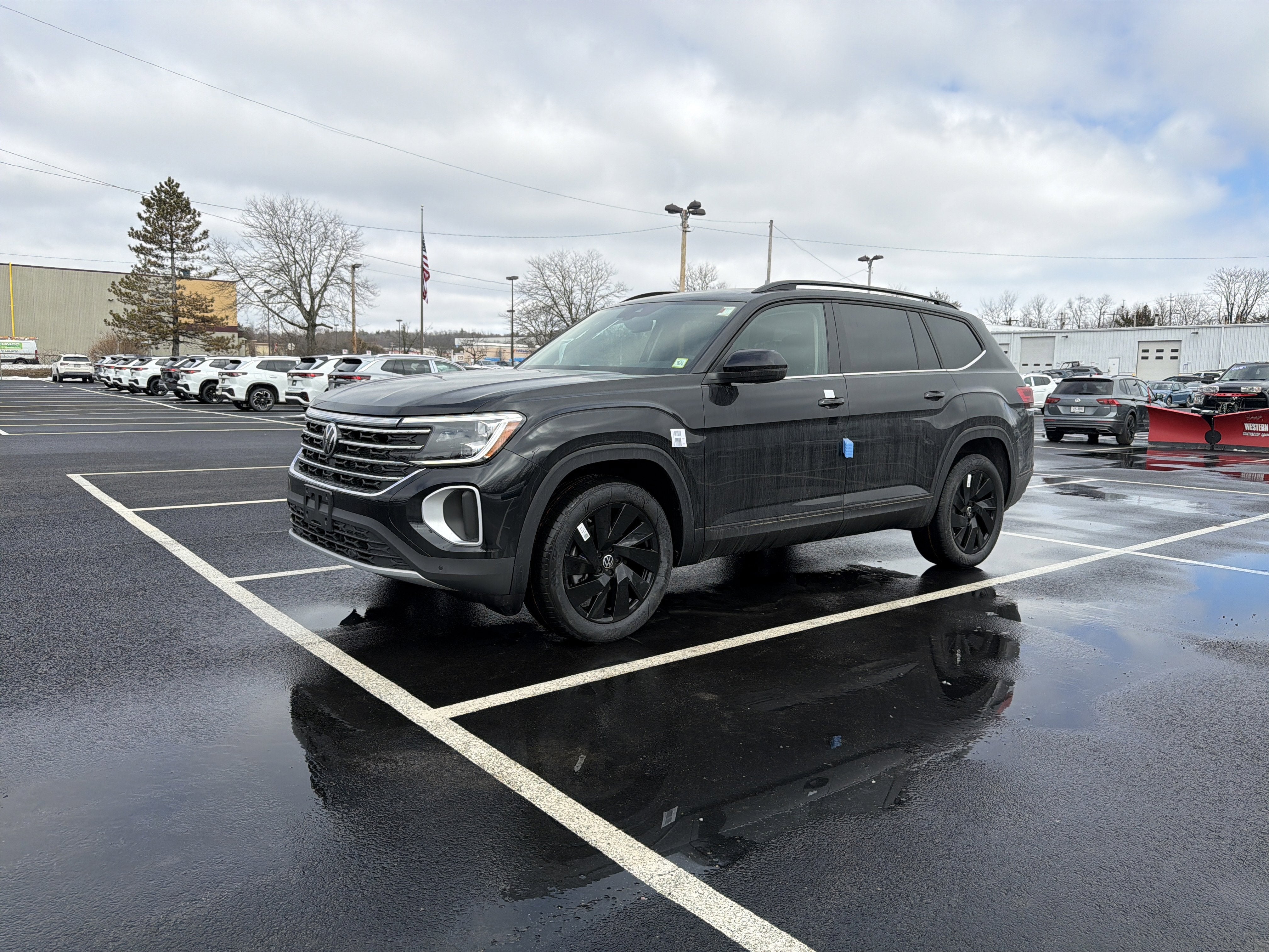 2026 Volkswagen Atlas 2.0T SE W/TECHNOLOGY