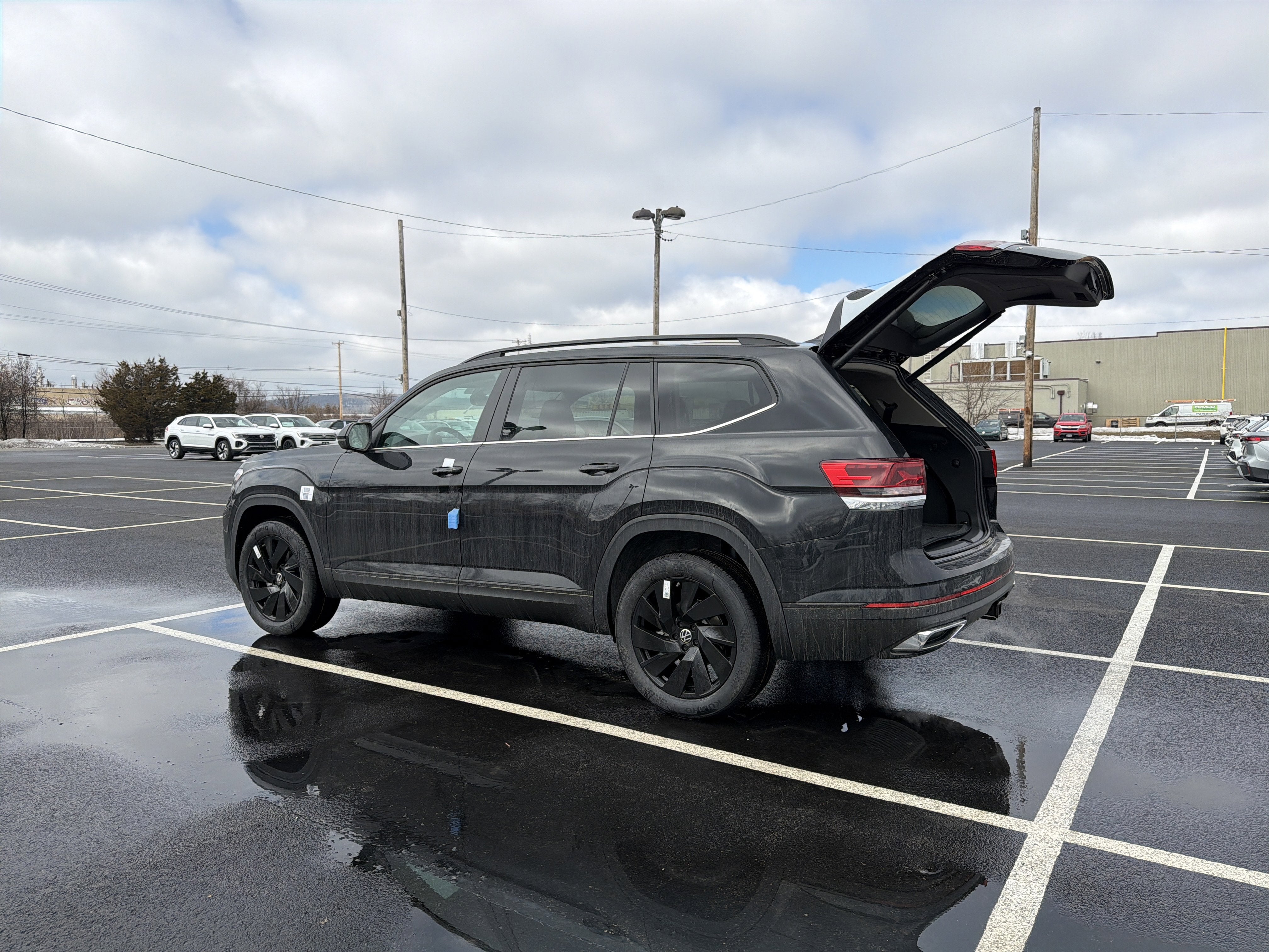 2026 Volkswagen Atlas 2.0T SE W/TECHNOLOGY