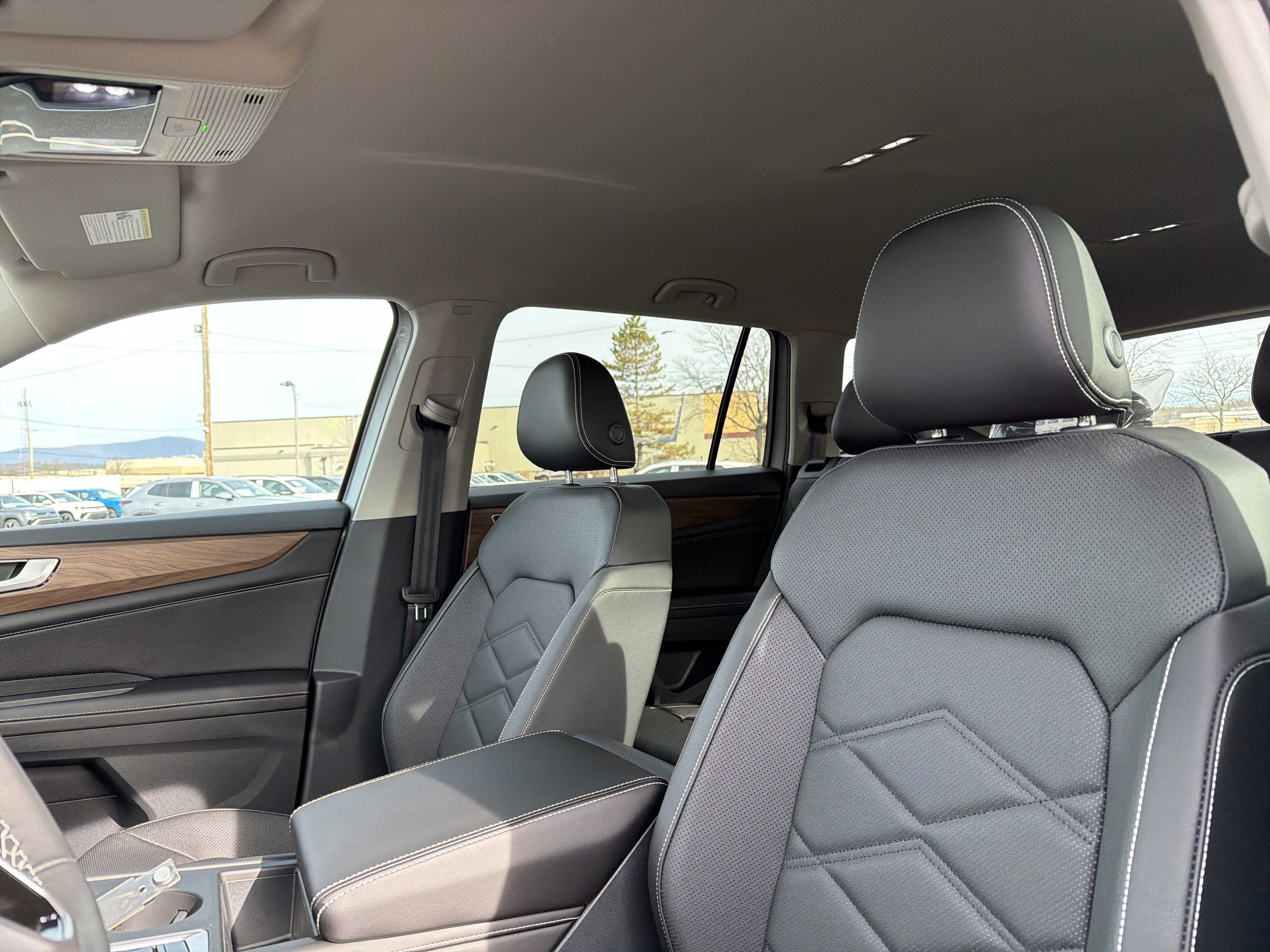 2026 Volkswagen Atlas 2.0T SE