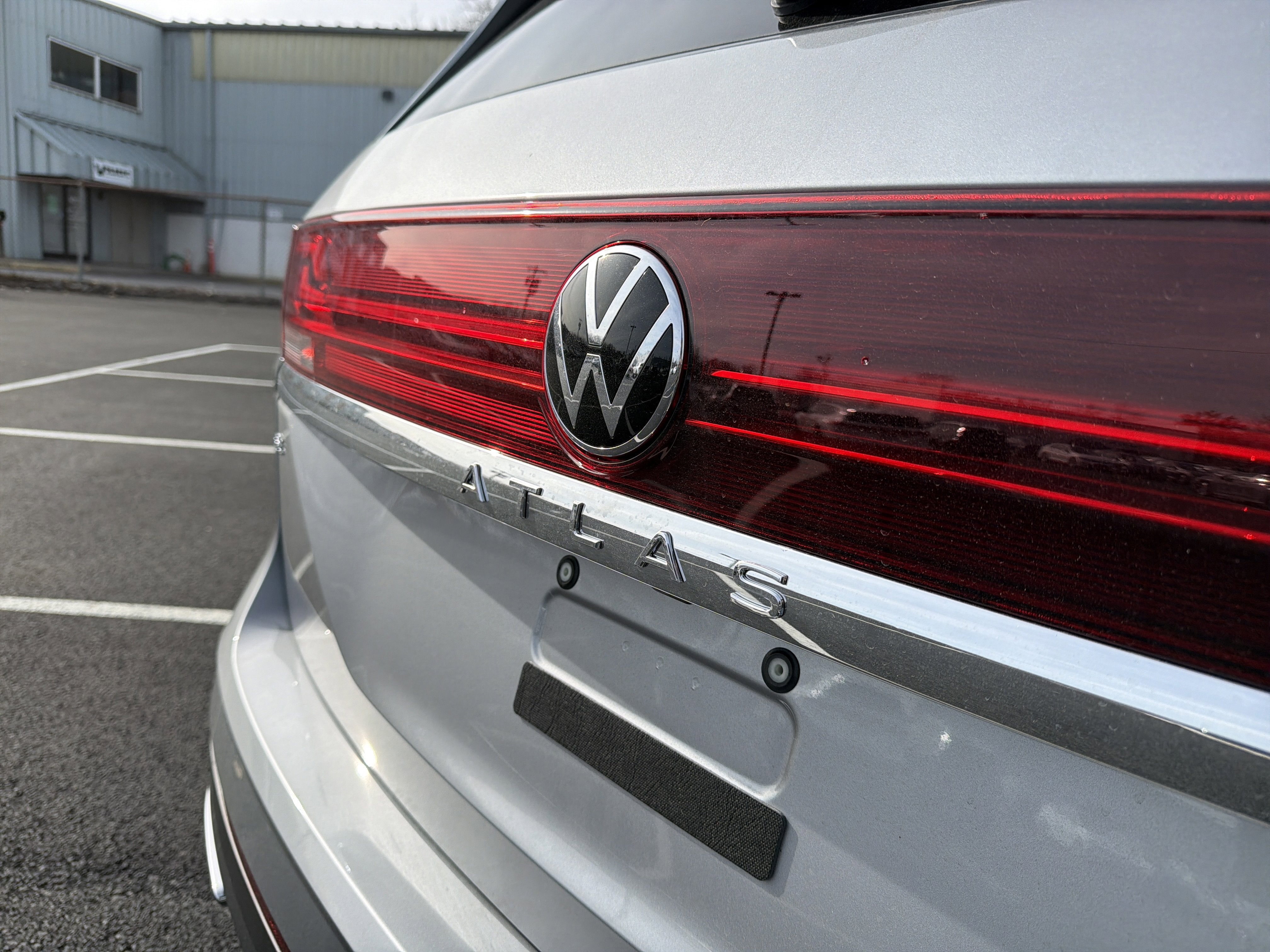 2026 Volkswagen Atlas 2.0T SE