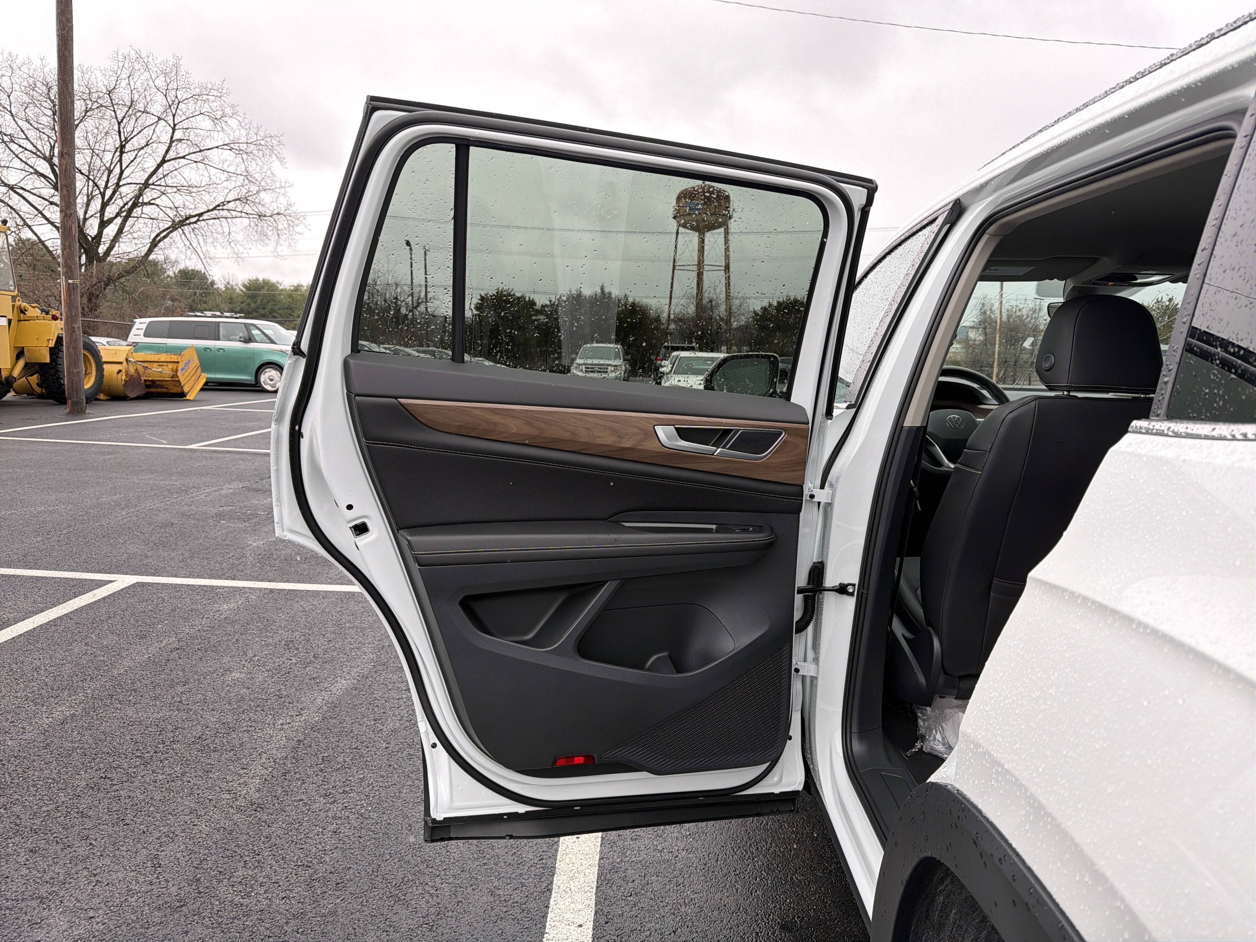 2026 Volkswagen Atlas 2.0T SE