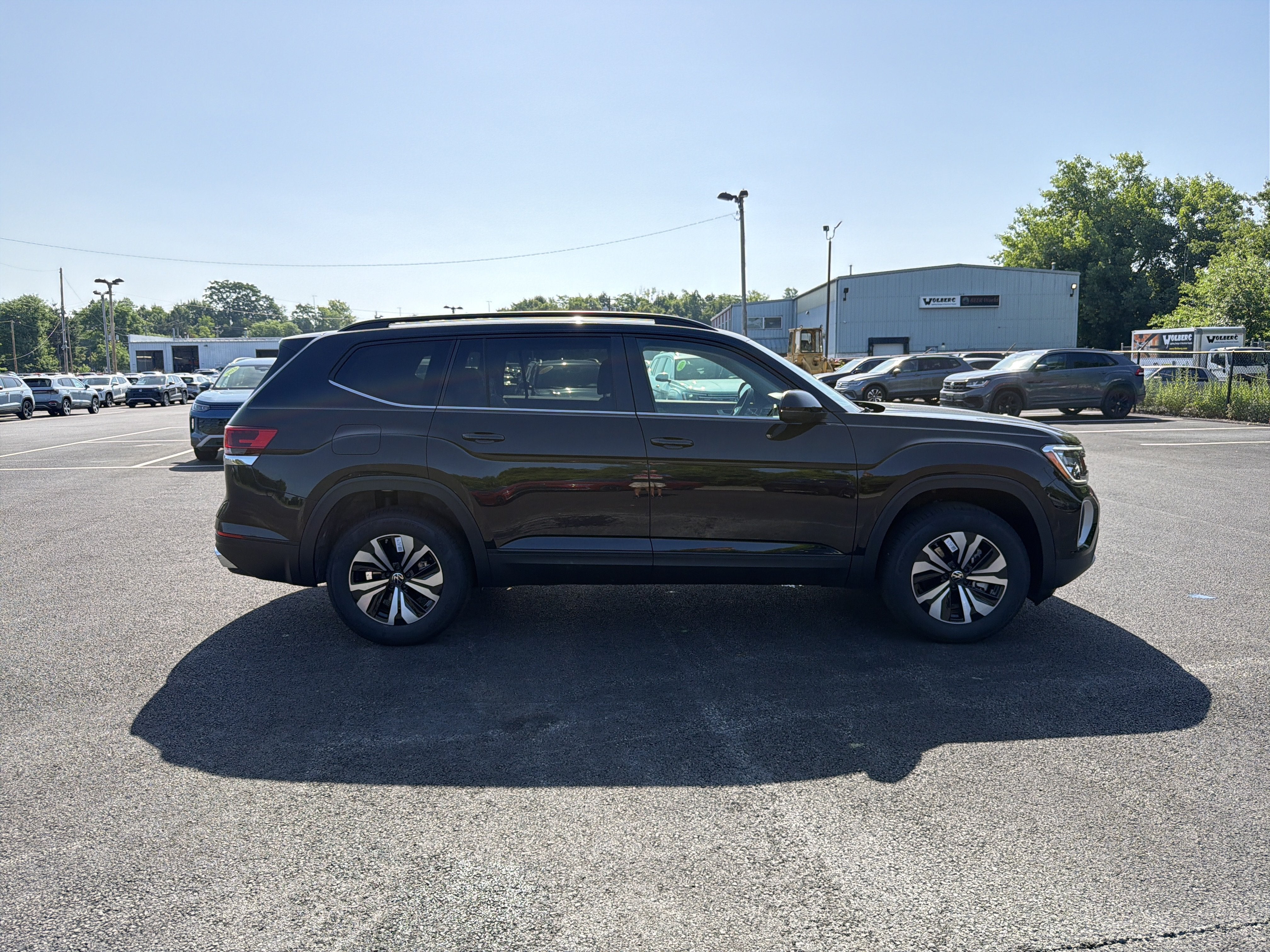 2026 Volkswagen Atlas 2.0T SE