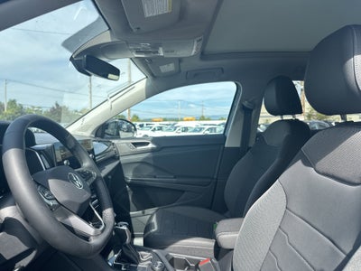 2025 Volkswagen Taos 1.5T SE Black