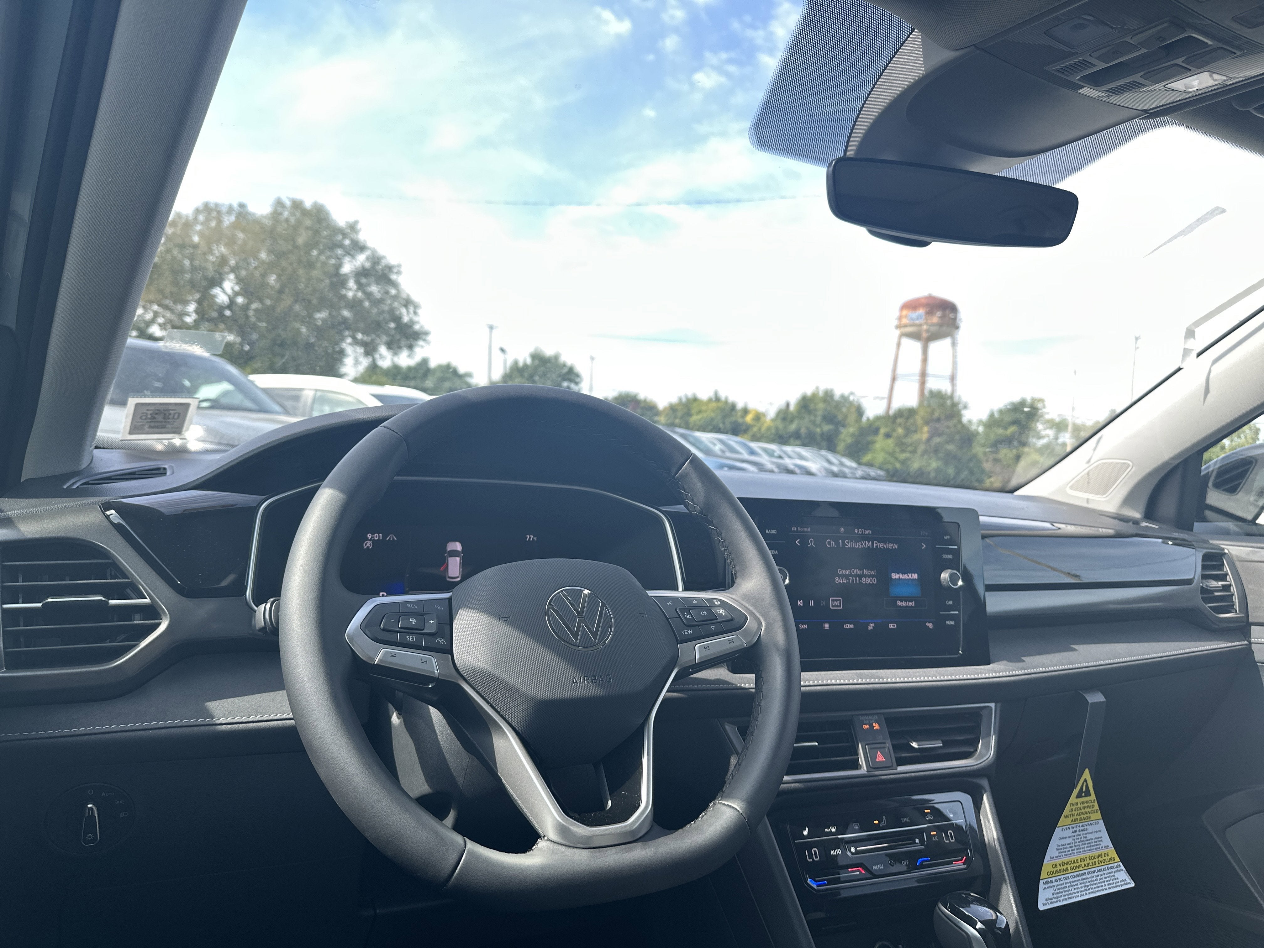 2025 Volkswagen Taos 1.5T SE Black