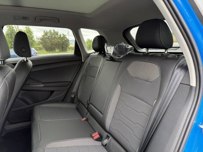 2026 Volkswagen Taos 1.5T SE Black