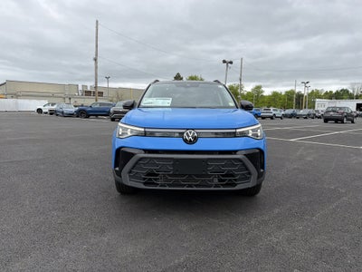 2026 Volkswagen Taos 1.5T SE Black