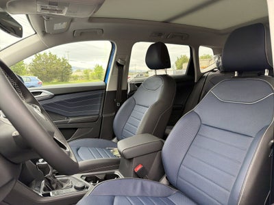 2026 Volkswagen Taos 1.5T SEL