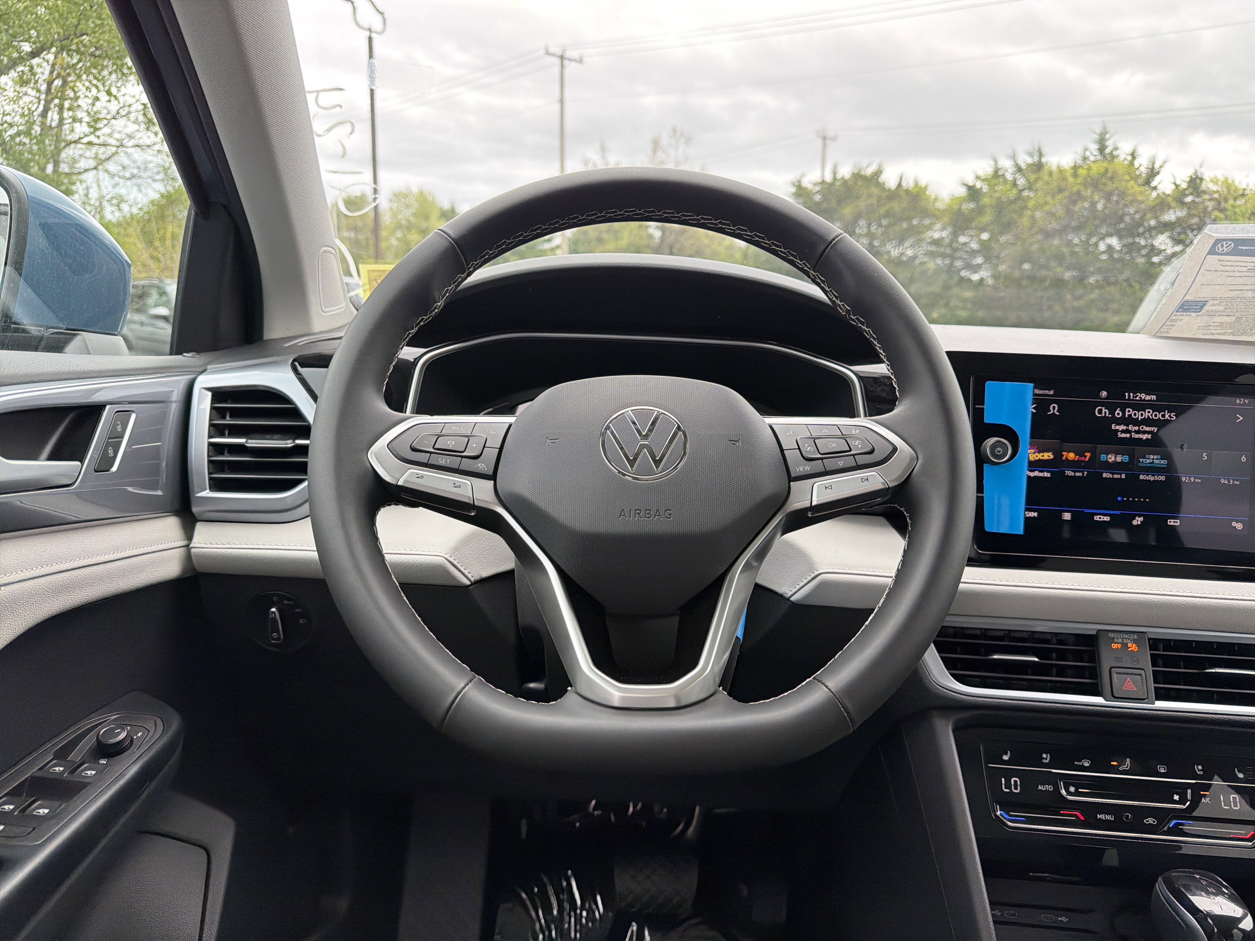 2026 Volkswagen Taos 1.5T SEL