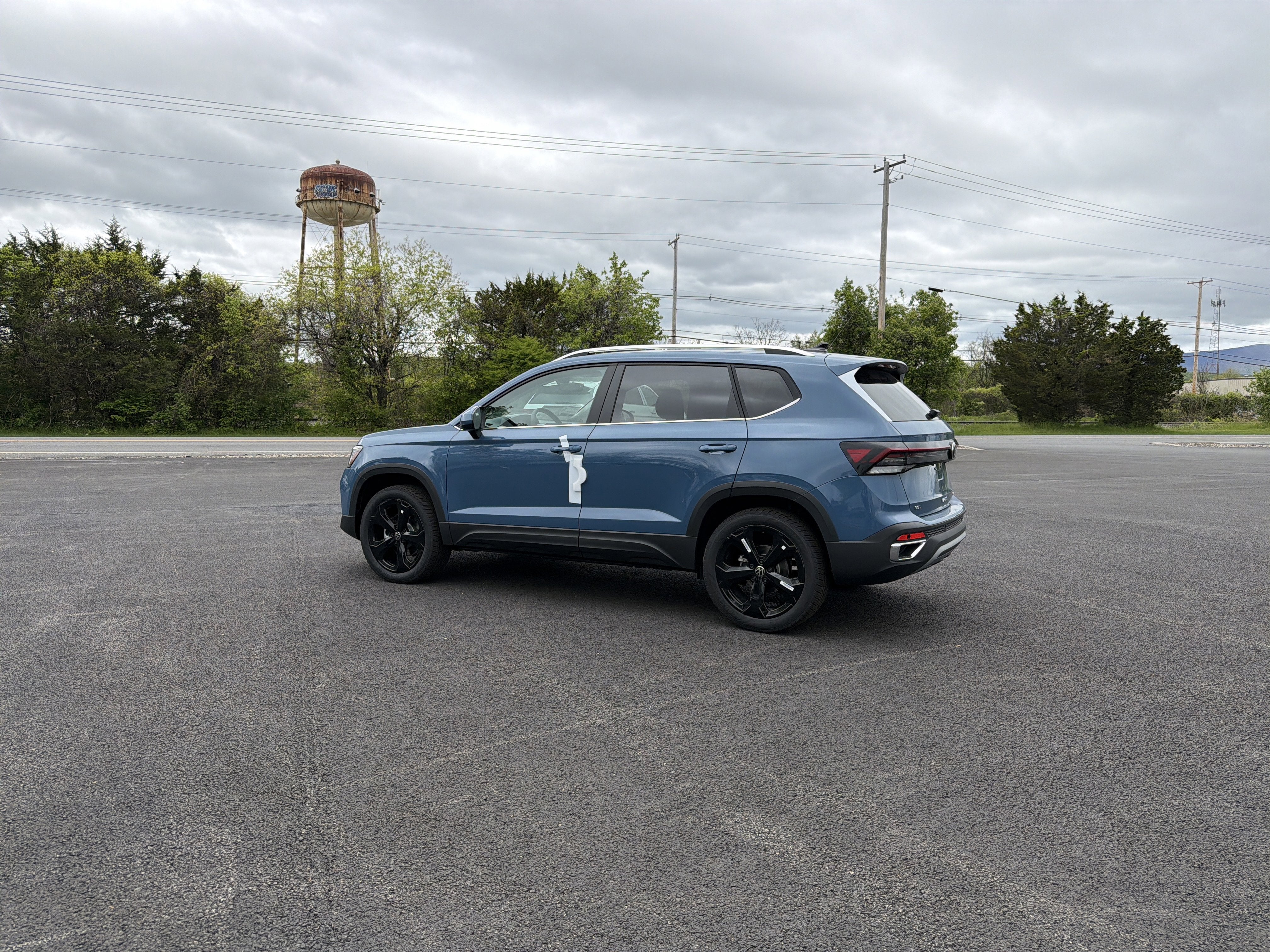2026 Volkswagen Taos 1.5T SEL