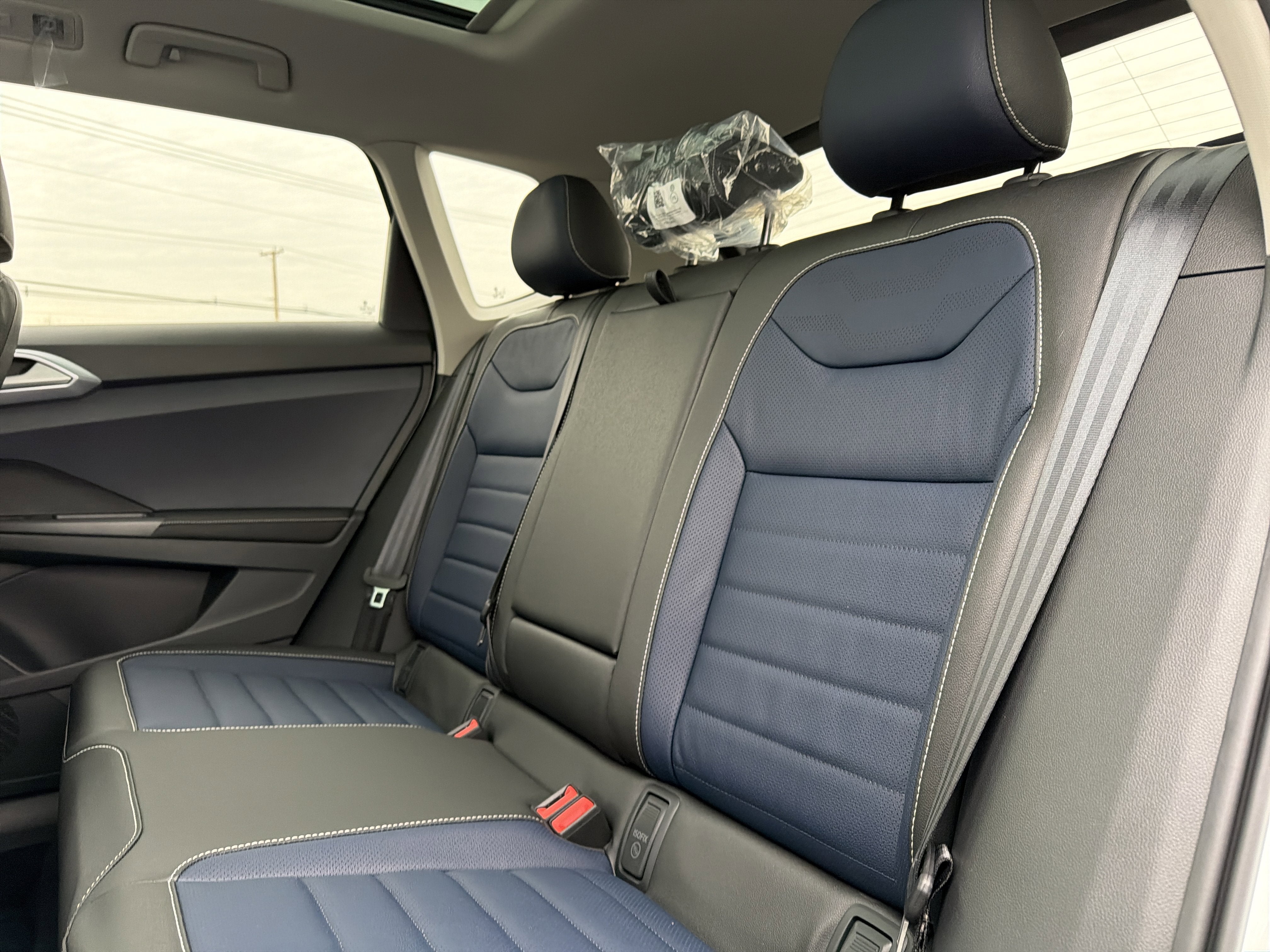 2026 Volkswagen Taos 1.5T SEL