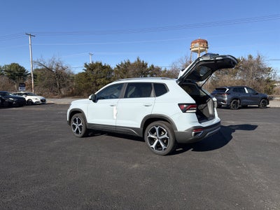 2026 Volkswagen Taos 1.5T SEL