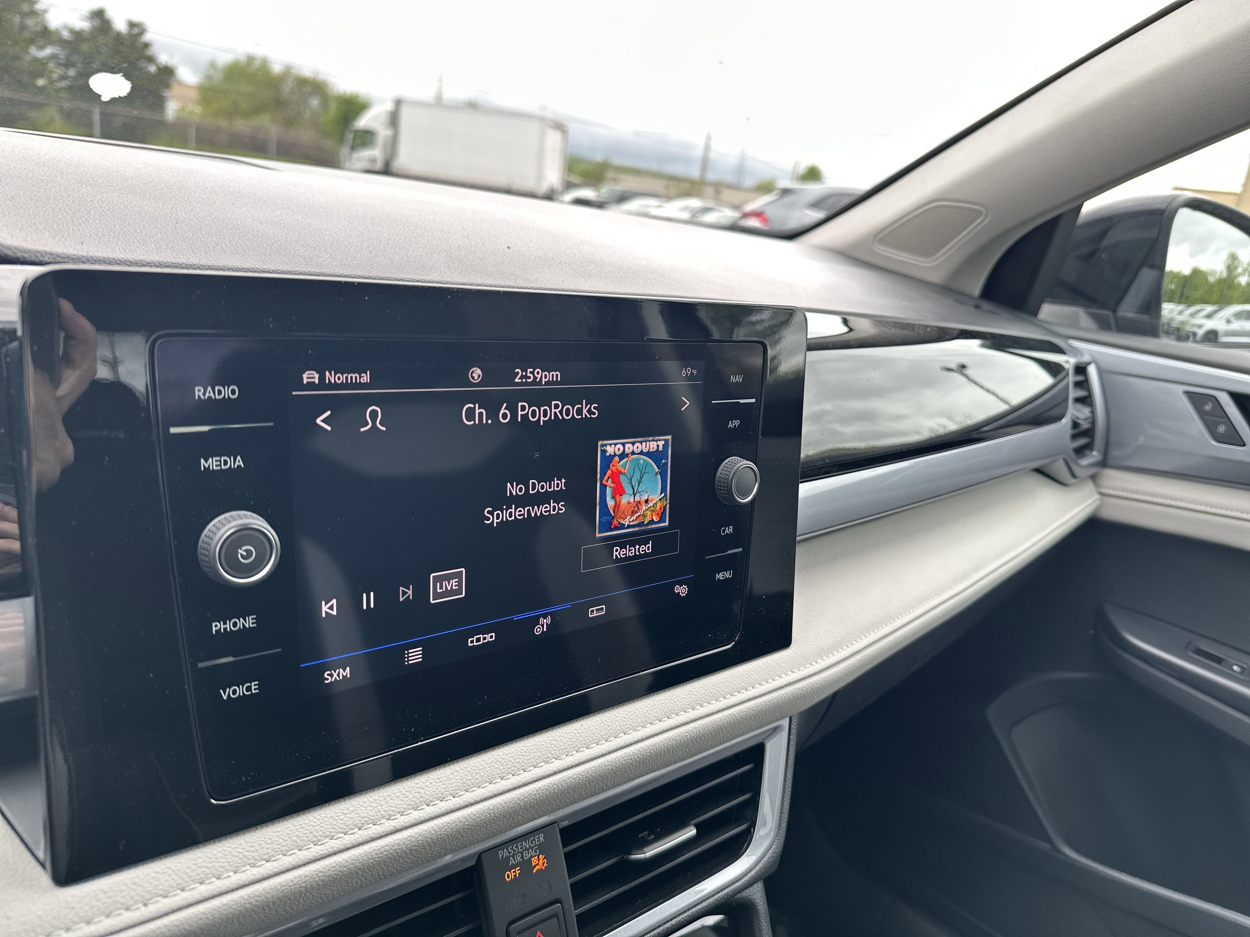 2025 Volkswagen Taos 1.5T SEL