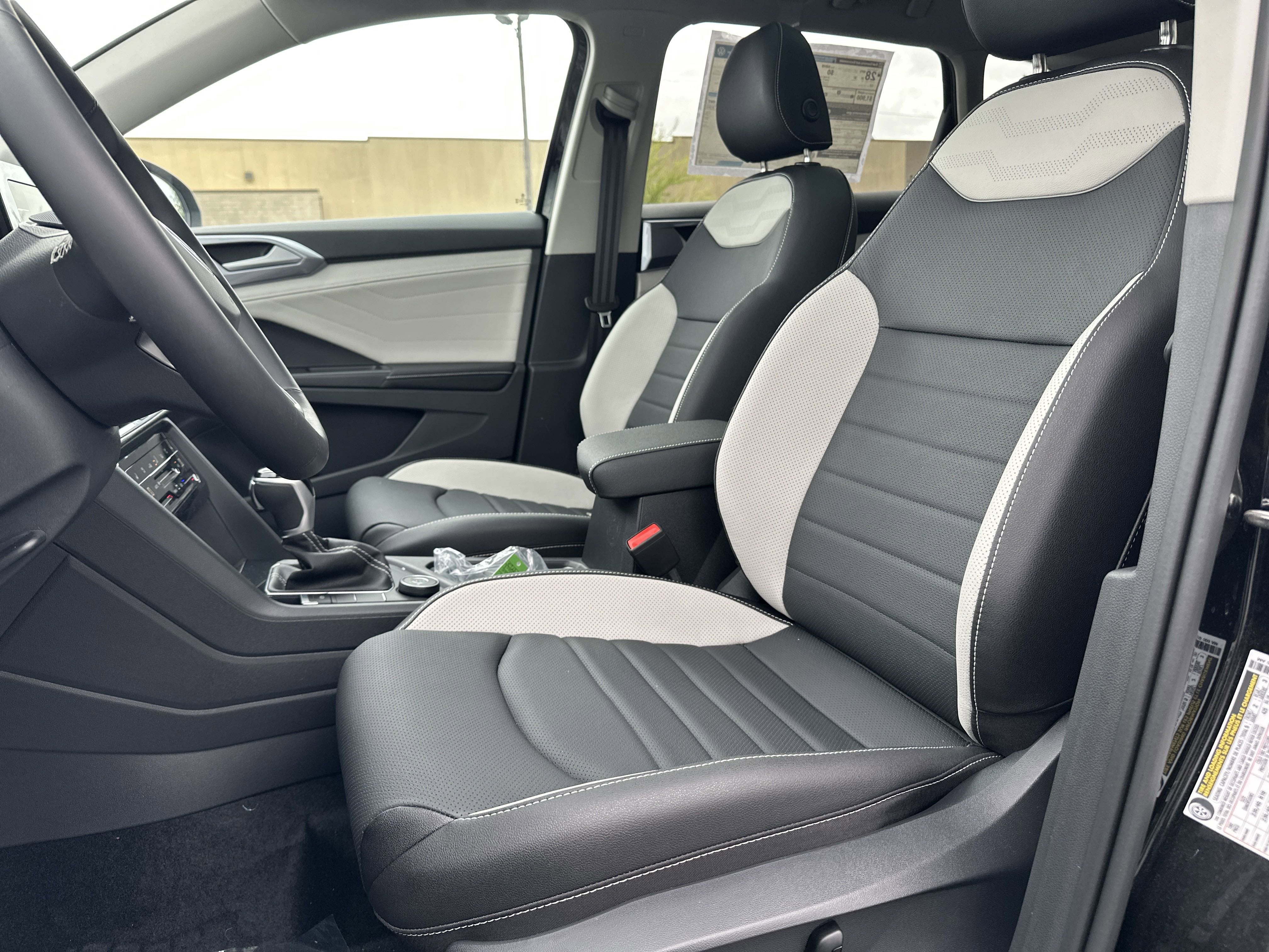 2025 Volkswagen Taos 1.5T SEL