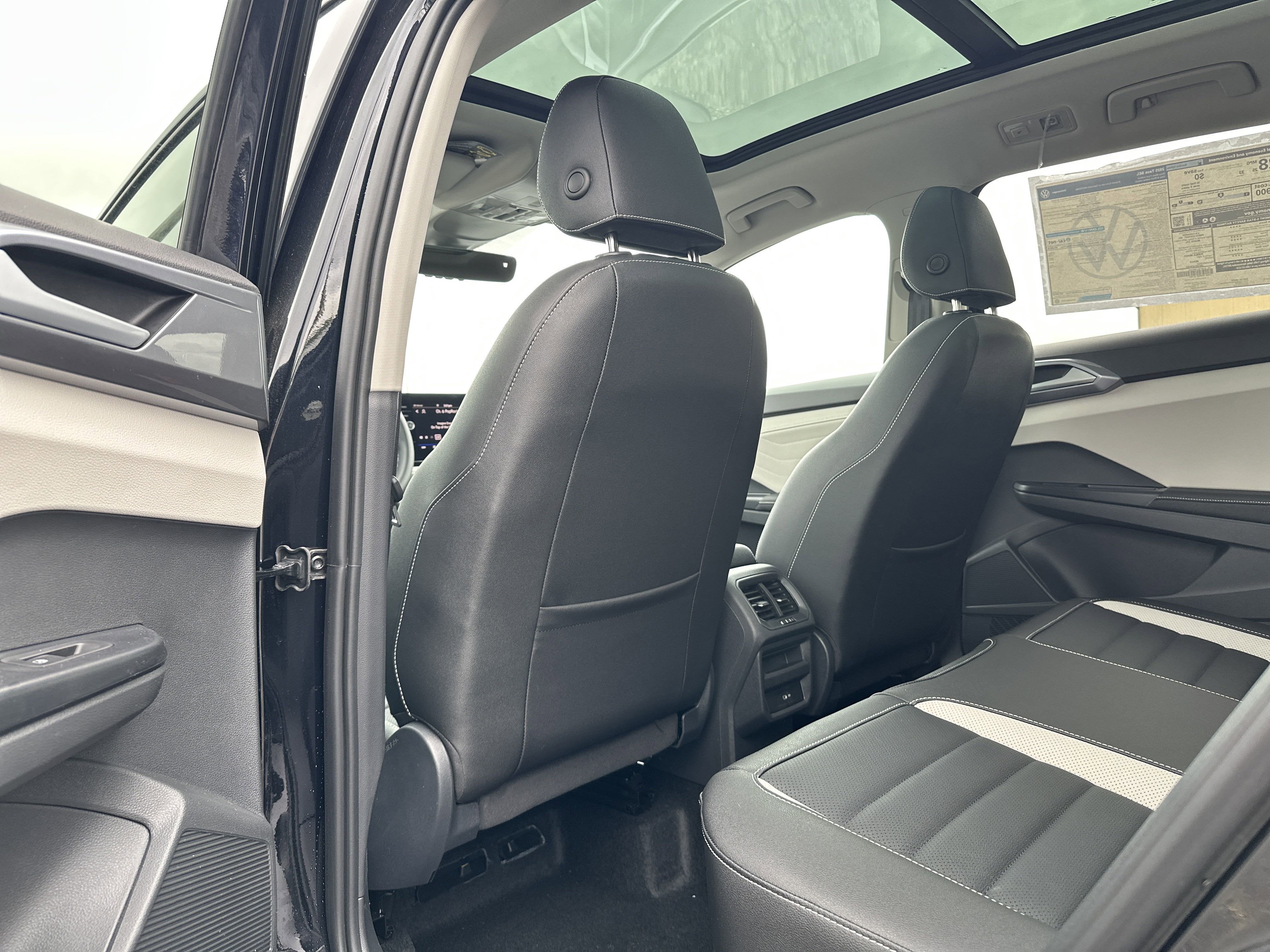 2025 Volkswagen Taos 1.5T SEL