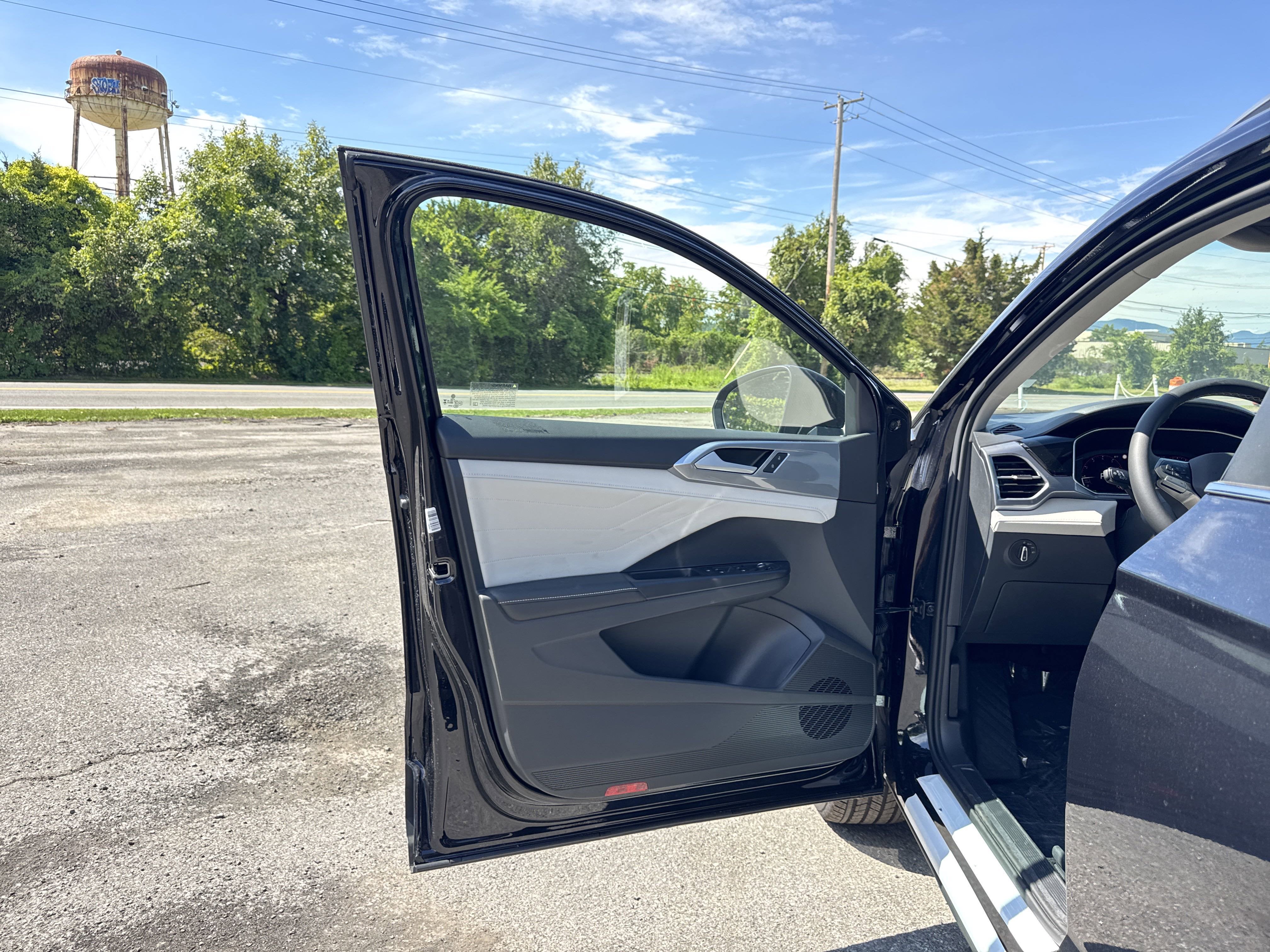 2025 Volkswagen Taos 1.5T SEL