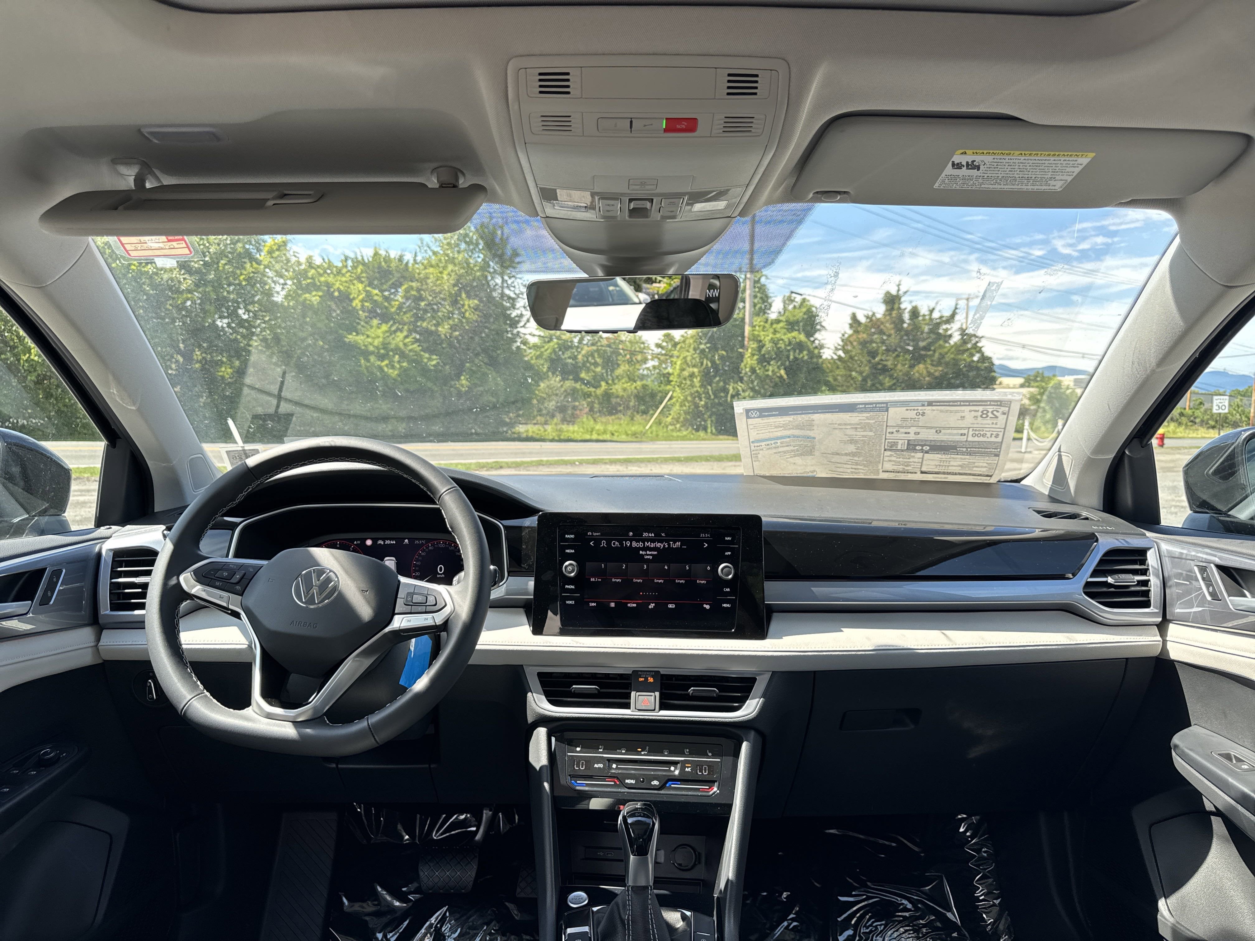 2025 Volkswagen Taos 1.5T SEL