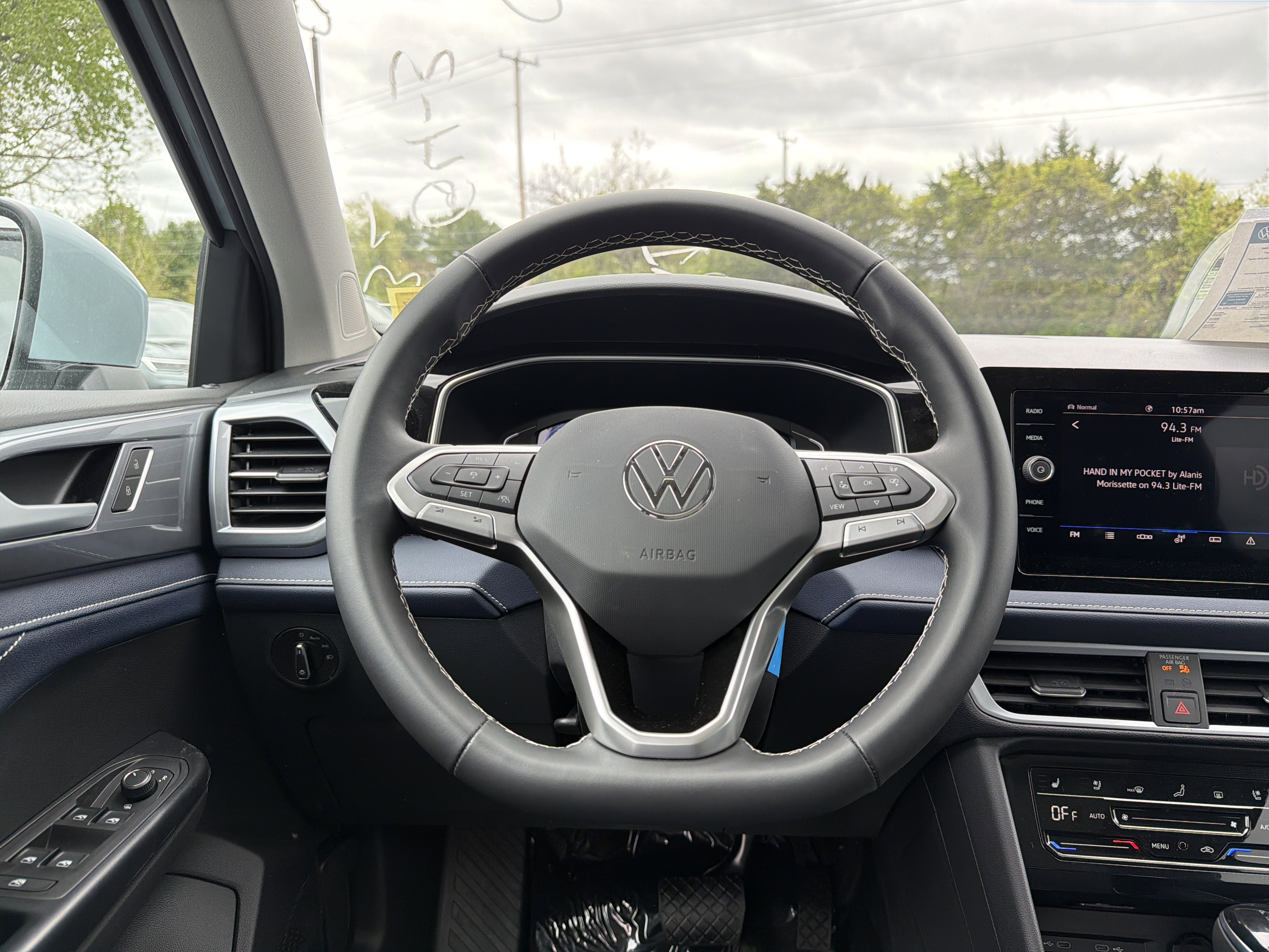2026 Volkswagen Taos 1.5T SEL