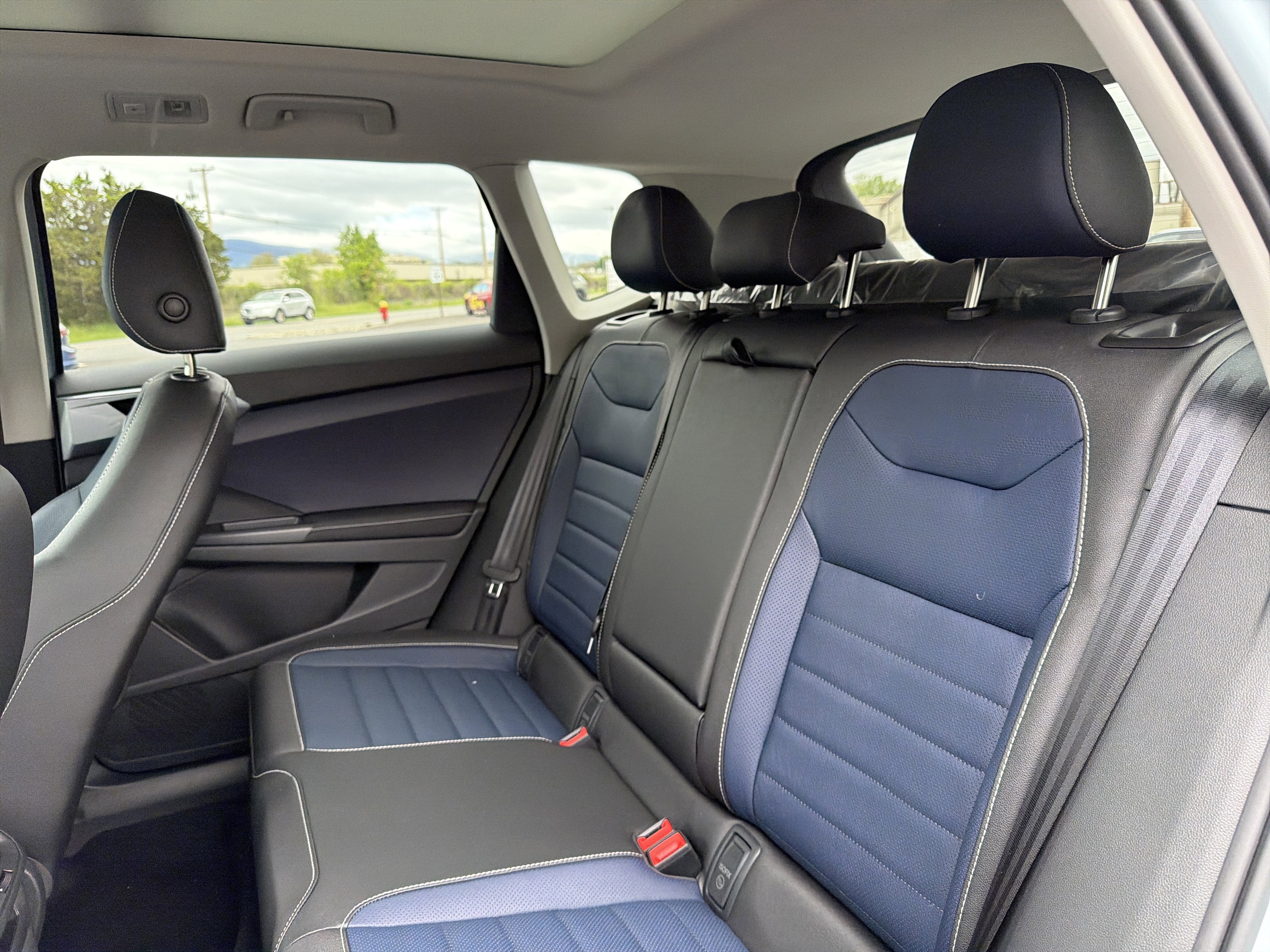2026 Volkswagen Taos 1.5T SEL