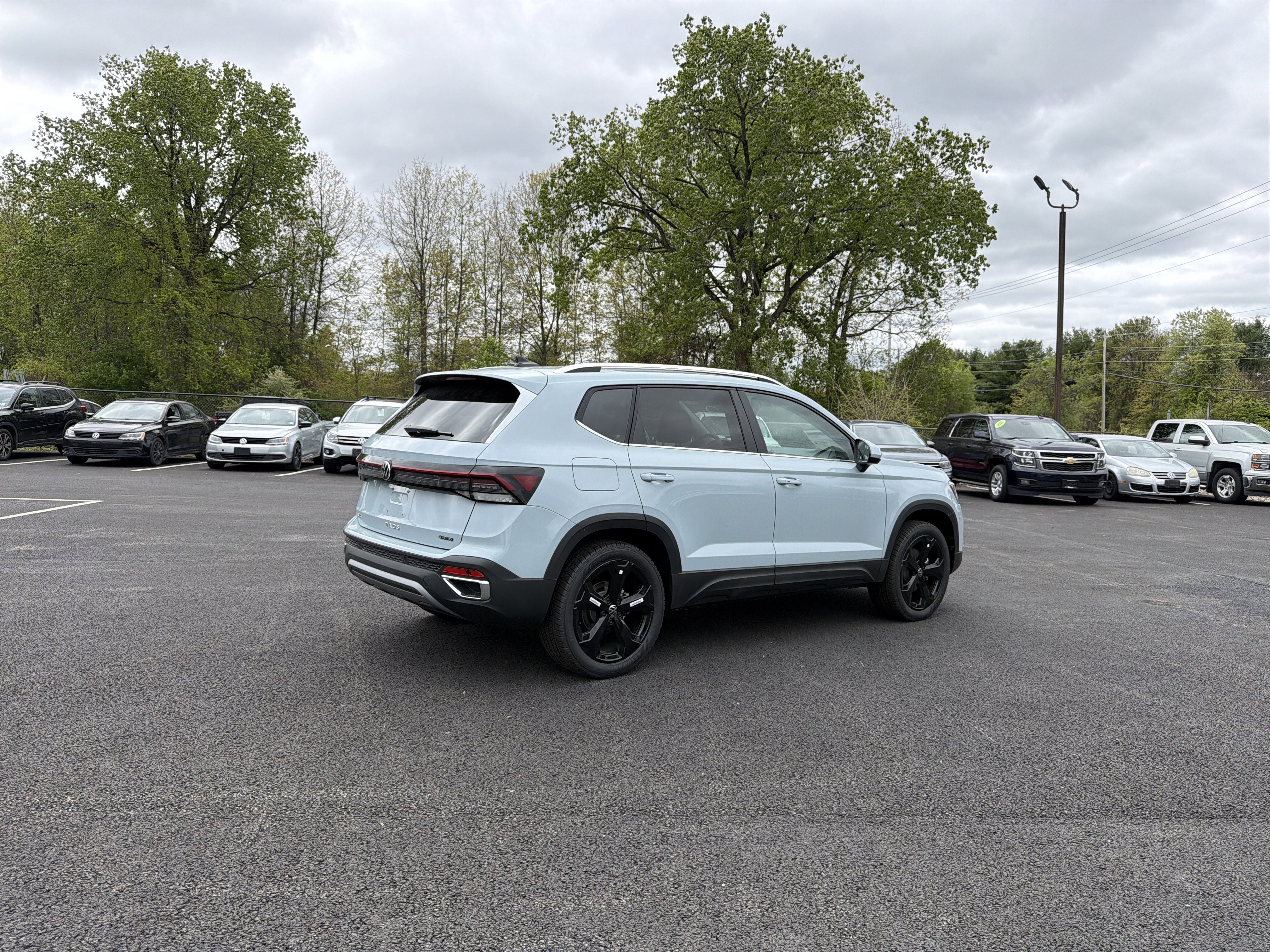 2026 Volkswagen Taos 1.5T SEL