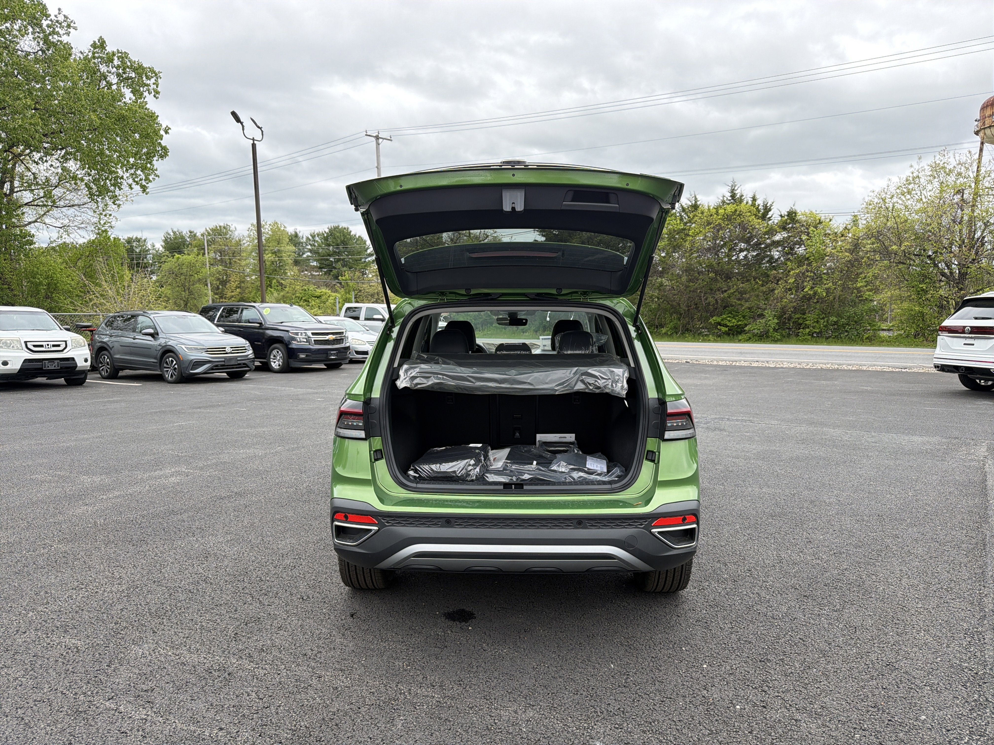 2026 Volkswagen Taos 1.5T SEL