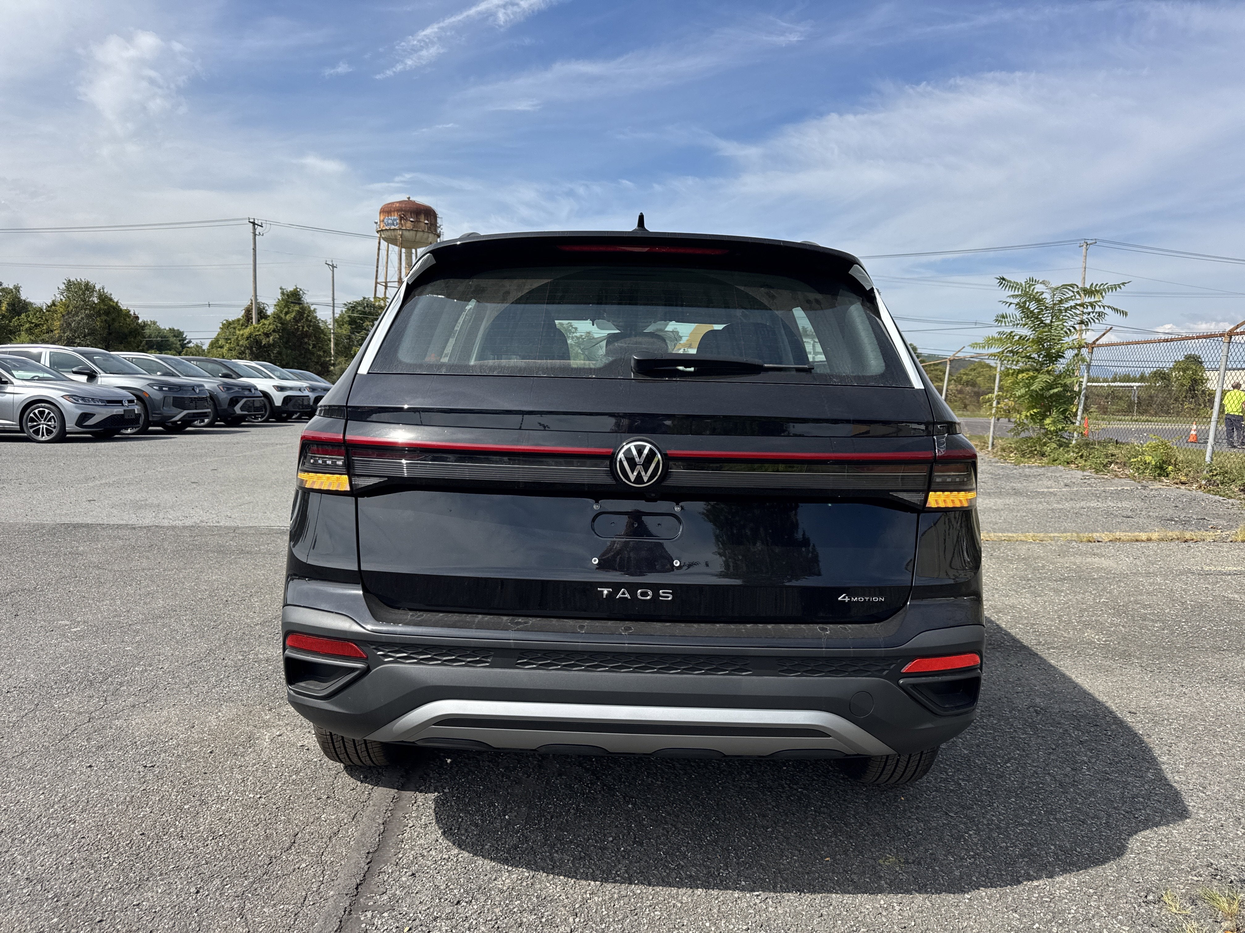 2025 Volkswagen Taos 1.5T S