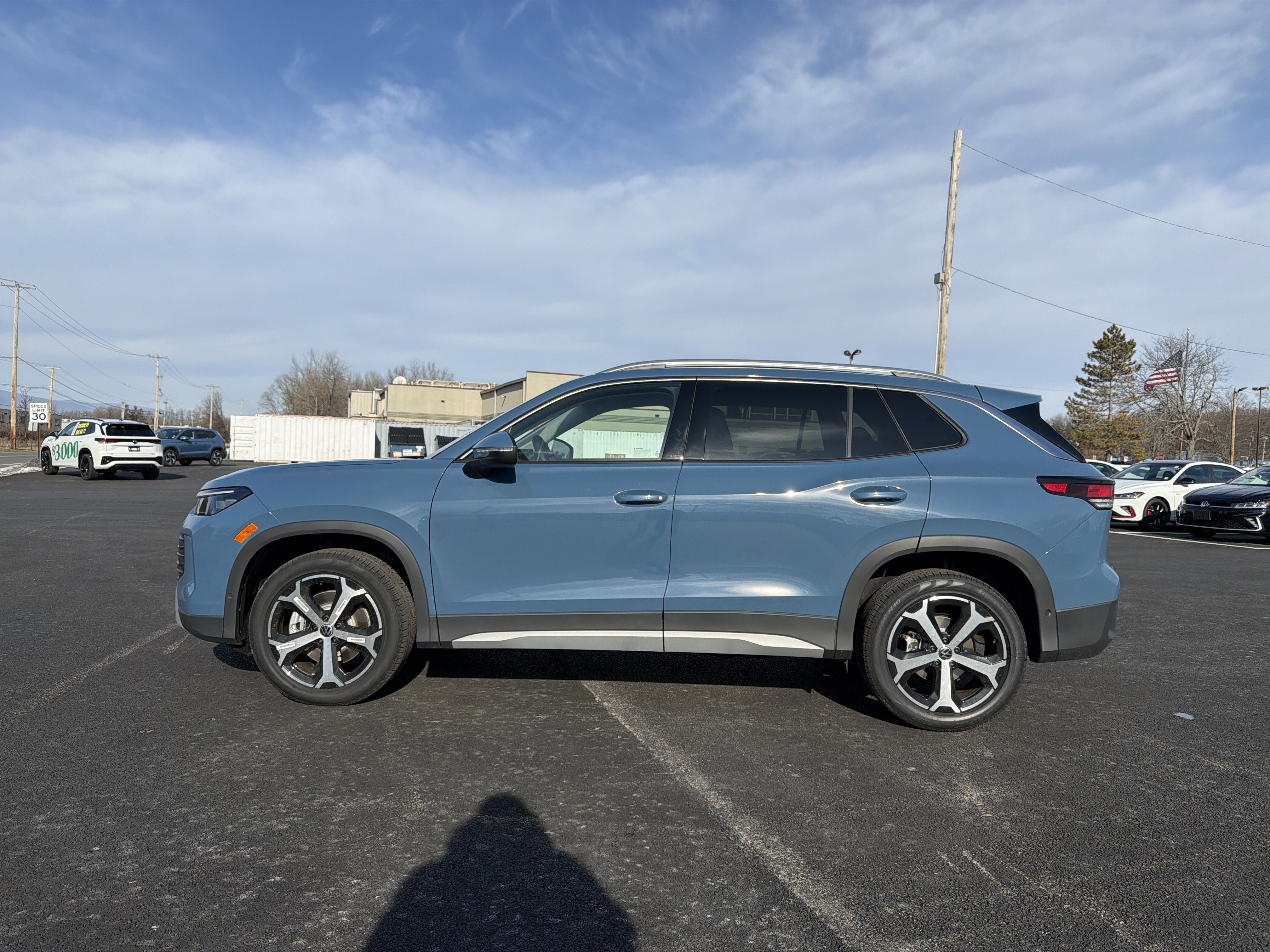 2026 Volkswagen Tiguan 2.0T SE