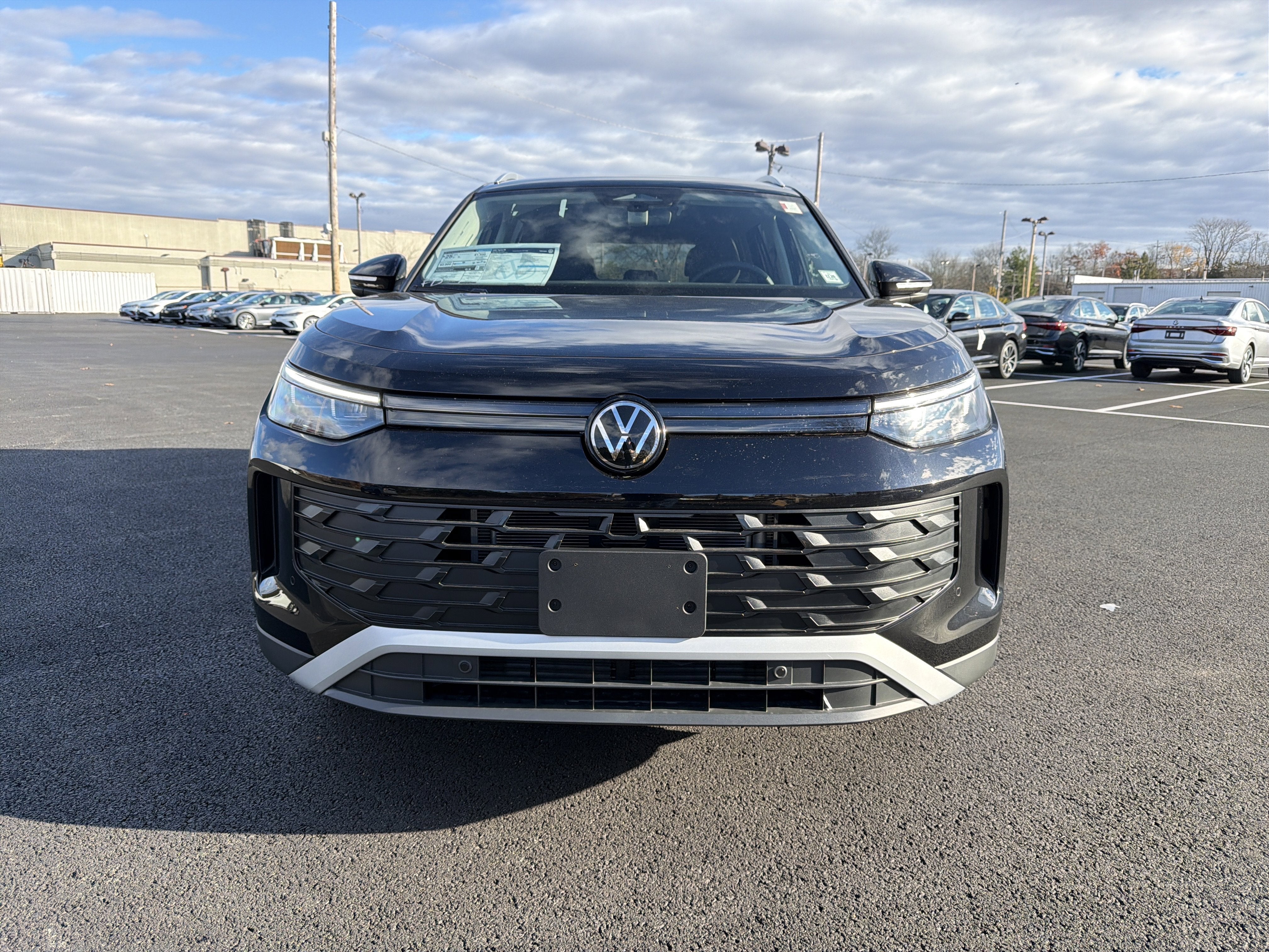 2026 Volkswagen Tiguan 2.0T SE