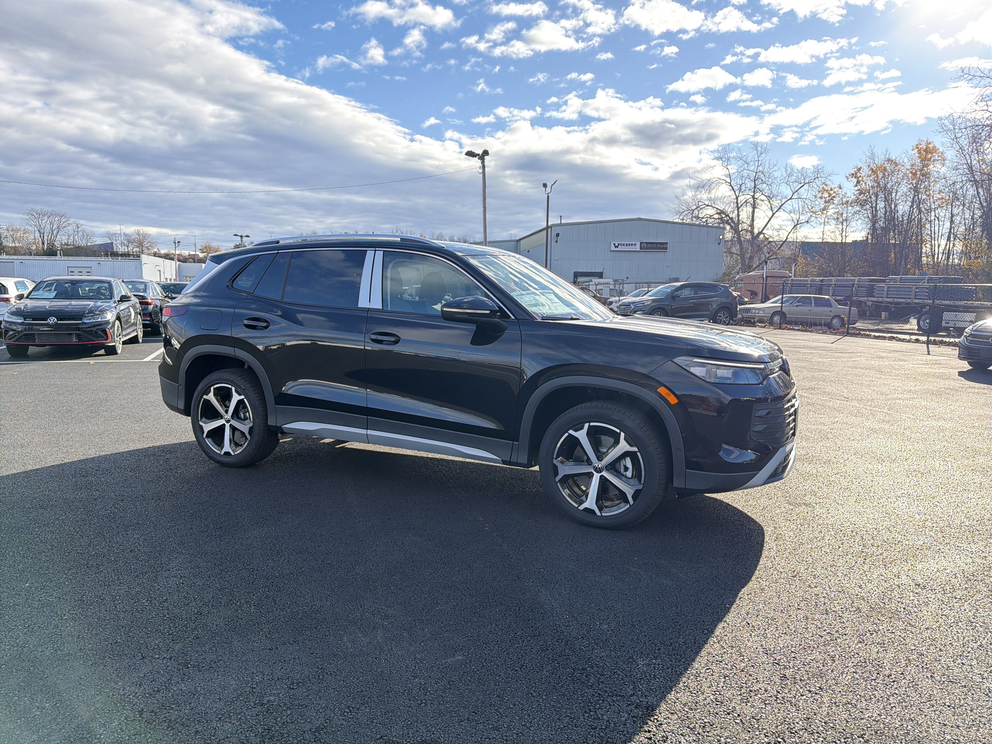 2026 Volkswagen Tiguan 2.0T SE