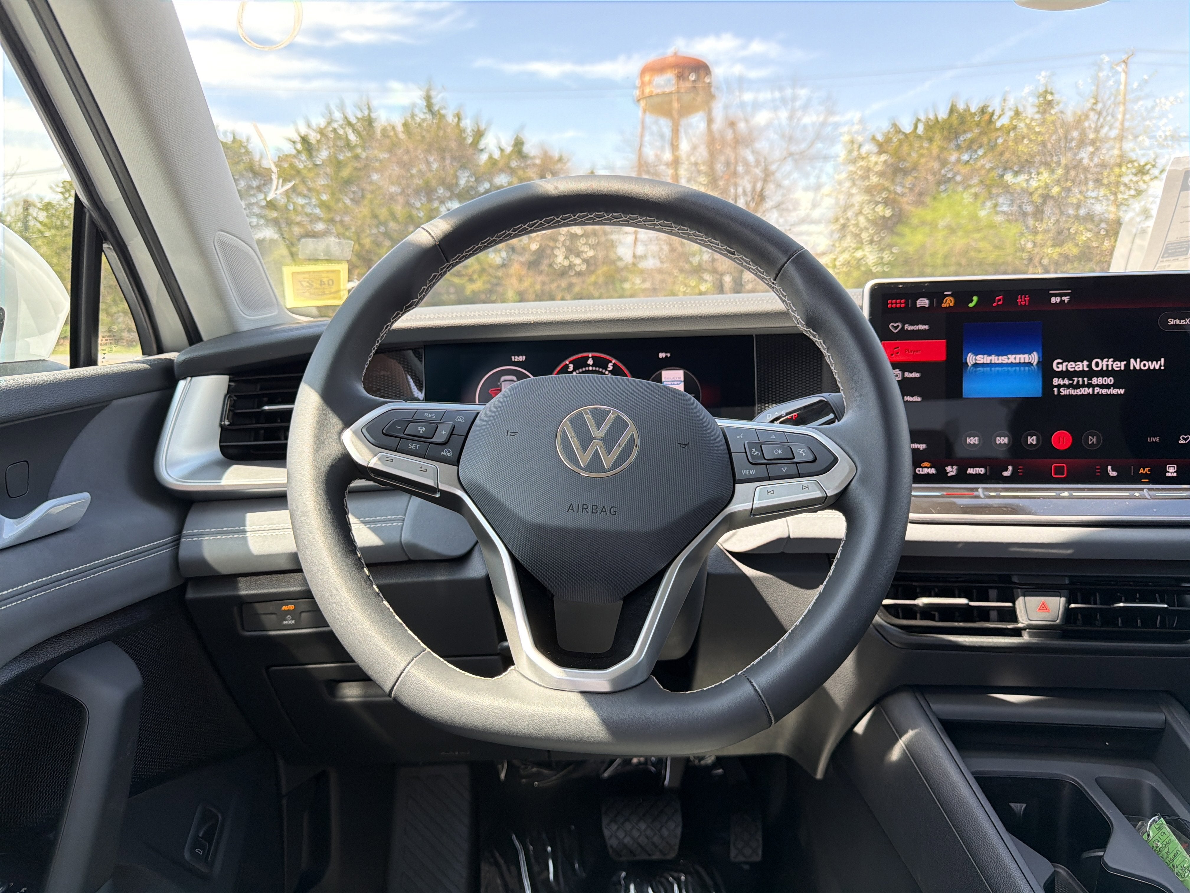 2026 Volkswagen Tiguan 2.0T SE