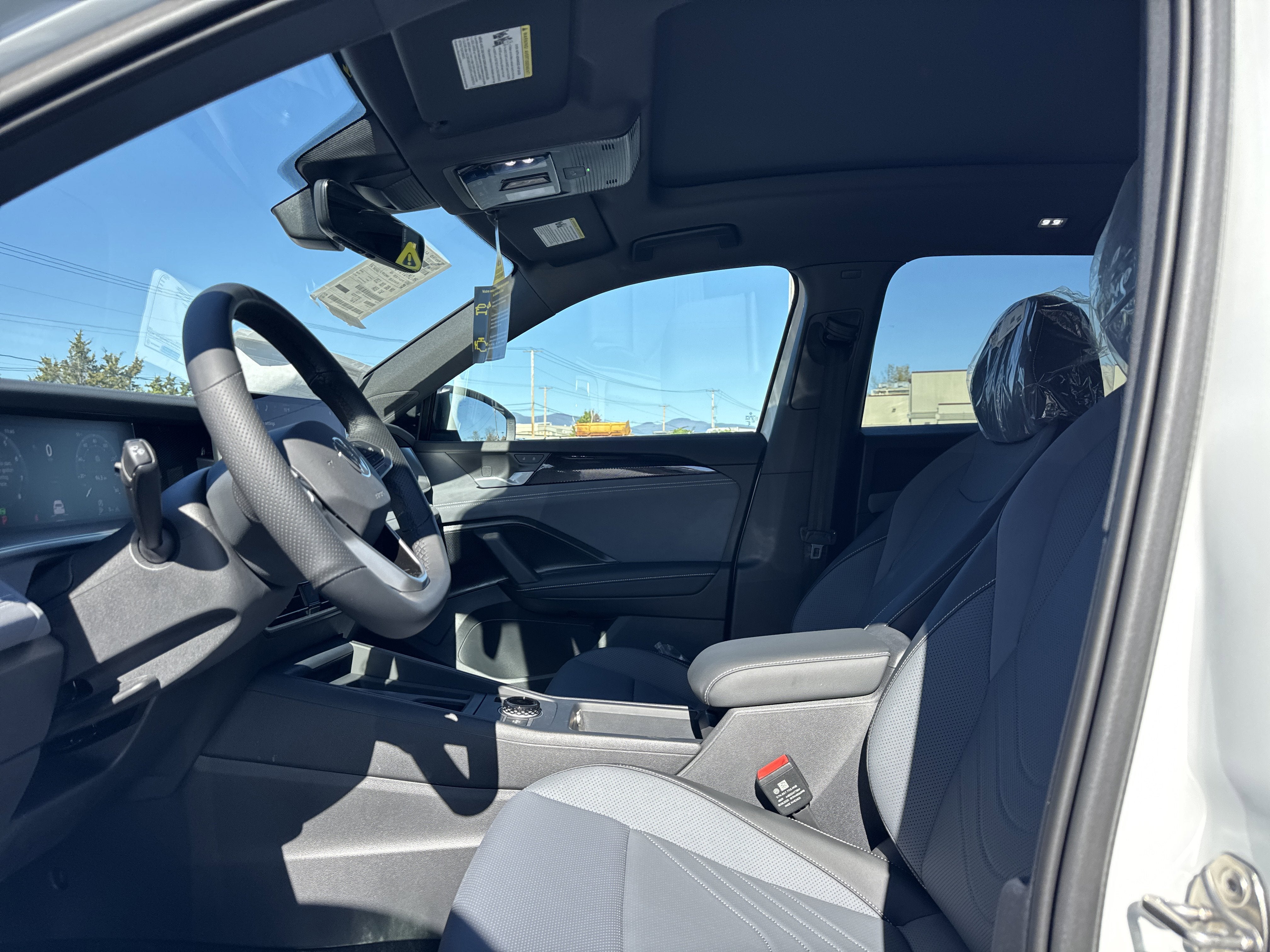 2025 Volkswagen Tiguan 2.0T SE R-Line Black