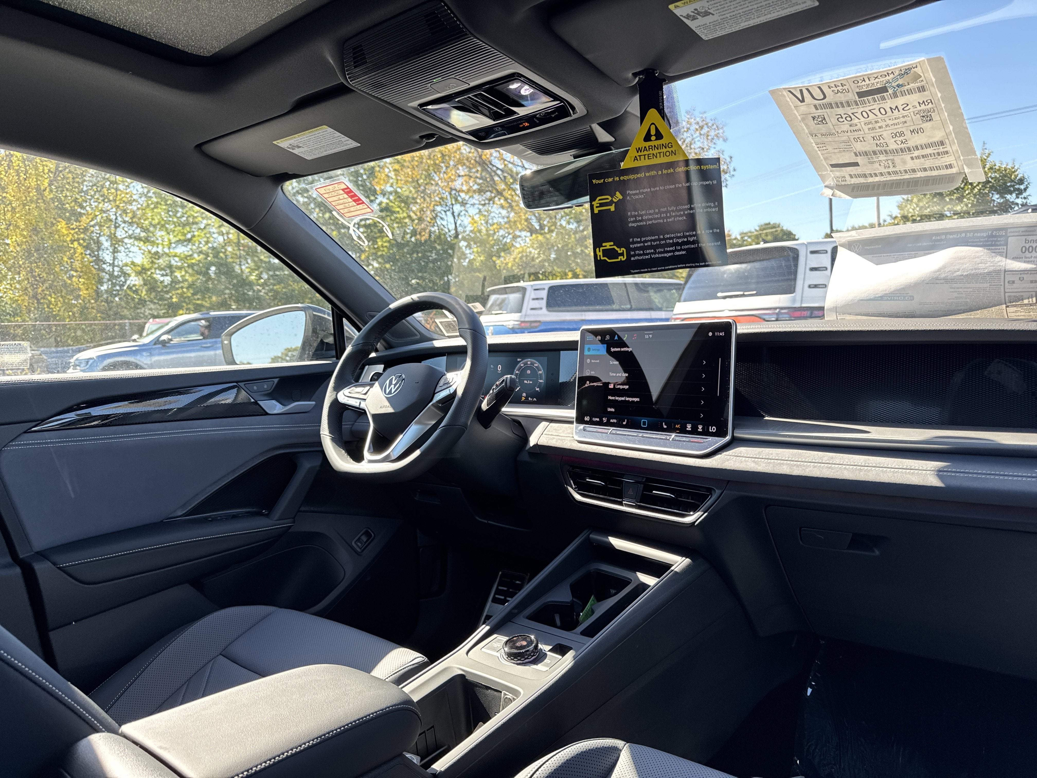 2025 Volkswagen Tiguan 2.0T SE R-Line Black