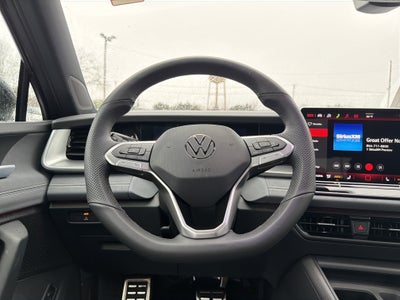2026 Volkswagen Tiguan 2.0T SE R-Line Black