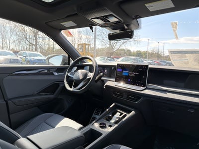 2026 Volkswagen Tiguan 2.0T SE R-Line Black