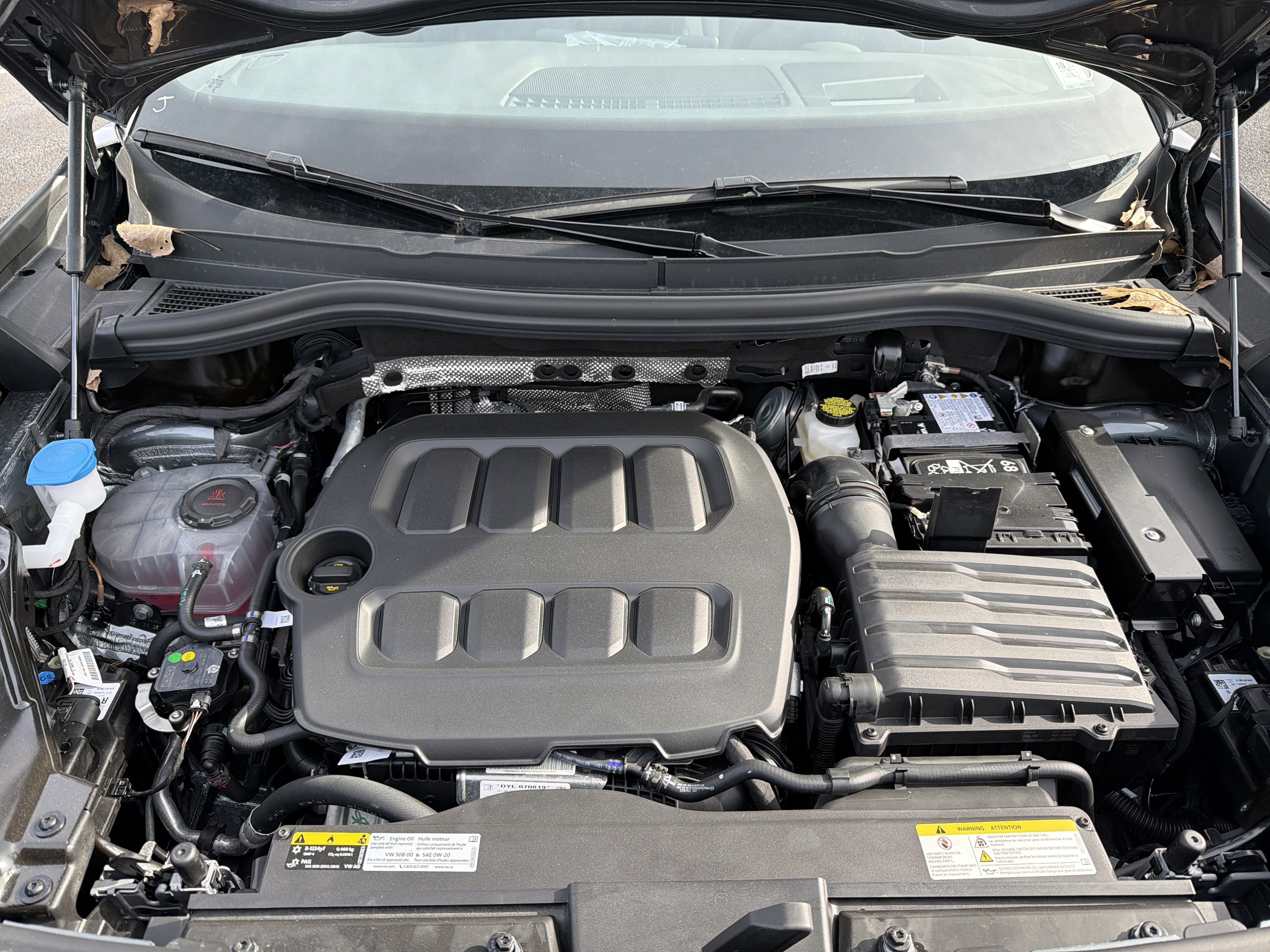 2026 Volkswagen Tiguan 2.0T SE R-Line Black