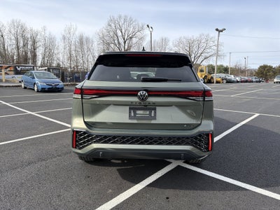 2026 Volkswagen Tiguan 2.0T SE R-Line Black